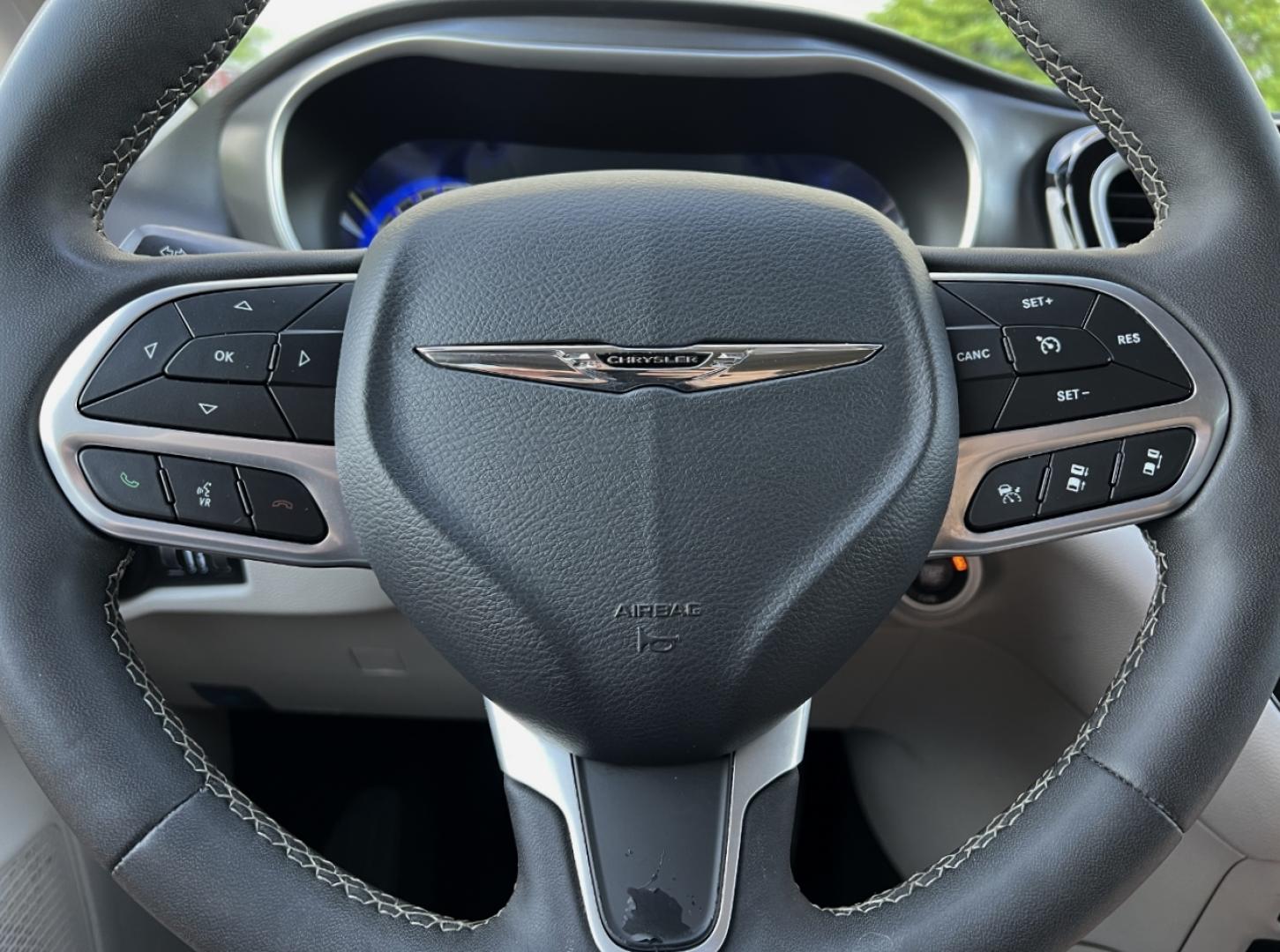 2023 BLACK /Black Leather Chrysler Pacifica Touring-L (2C4RC1BGXPR) with an 3.6L V6 engine, Automatic transmission, located at 506 S. Kingshighway, Cape Girardeau, MO, 63703, (573) 235-5000, 37.294994, -89.556206 - 2023 Chrysler Pacifica Touring L 1-Owner 88xxx miles Front Wheel Drive 3.6L V6 Automatic Leather 3rd Row Backup Camera Heated Seats Heated Steering Wheel Power Driver Seat Bluetooth Remote Start Cruise Power Windows/Locks/Mirrors We have financing available and we accept trades! Fill - Photo#25