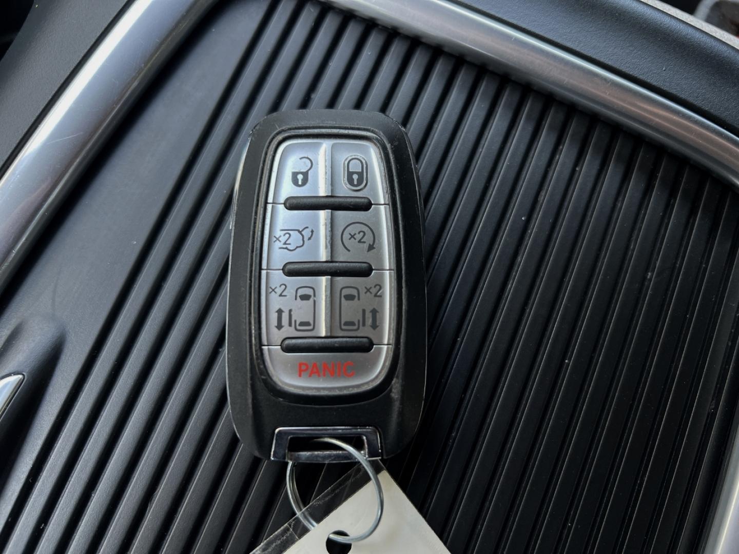 2023 BLACK /Black Leather Chrysler Pacifica Touring-L (2C4RC1BGXPR) with an 3.6L V6 engine, Automatic transmission, located at 506 S. Kingshighway, Cape Girardeau, MO, 63703, (573) 235-5000, 37.294994, -89.556206 - 2023 Chrysler Pacifica Touring L 1-Owner 88xxx miles Front Wheel Drive 3.6L V6 Automatic Leather 3rd Row Backup Camera Heated Seats Heated Steering Wheel Power Driver Seat Bluetooth Remote Start Cruise Power Windows/Locks/Mirrors We have financing available and we accept trades! Fill - Photo#6