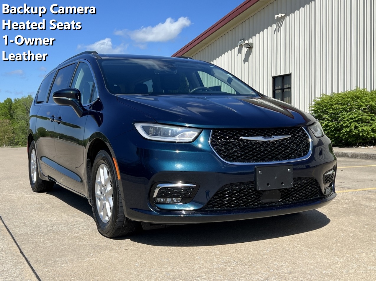 photo of 2022 Chrysler Pacifica Touring-L