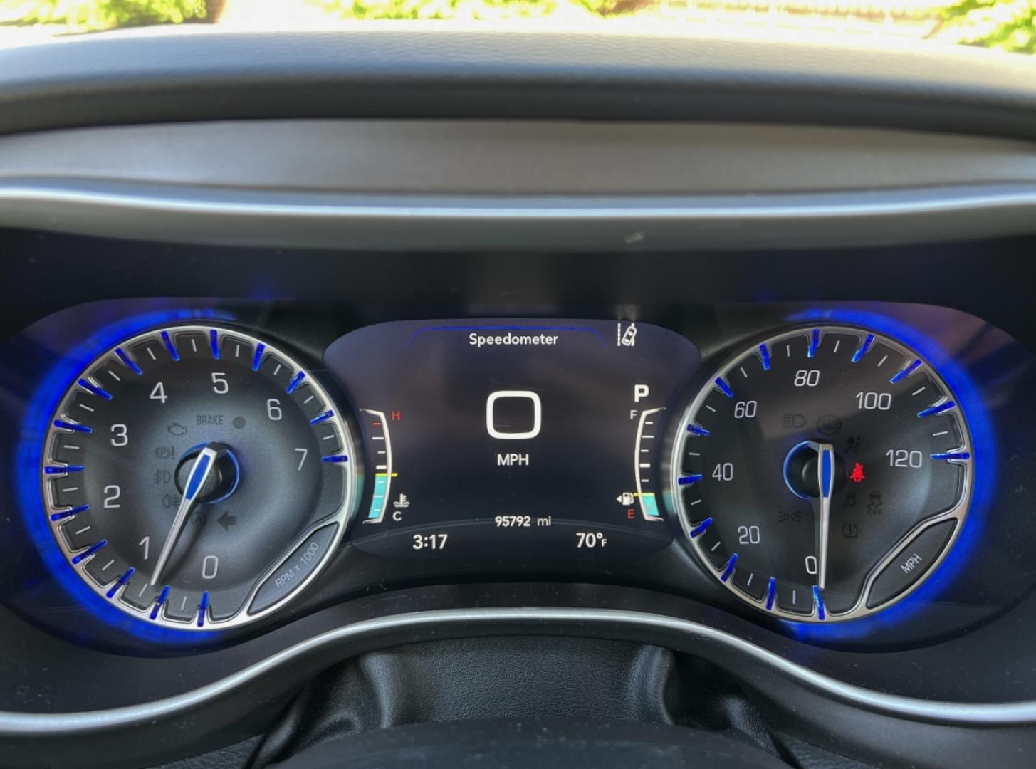 2022 BLUE /Black Leather Chrysler Pacifica Touring-L (2C4RC1BG9NR) with an 3.6L V6 engine, Automatic transmission, located at 2990 Old Orchard Rd., Jackson, MO, 63755, 37.354214, -89.612106 - 2022 Chrysler Pacifica Touring L 1-Owner 95xxx miles Front Wheel Drive 3.6L V6 Automatic Leather 3rd Row Stow 'N Go Backup Camera Power Driver Seat Heated Seats Heated Steering Wheel Bluetooth Remote Start Cruise Power Windows/Locks/Mirrors We have financing available and we accept - Photo#1