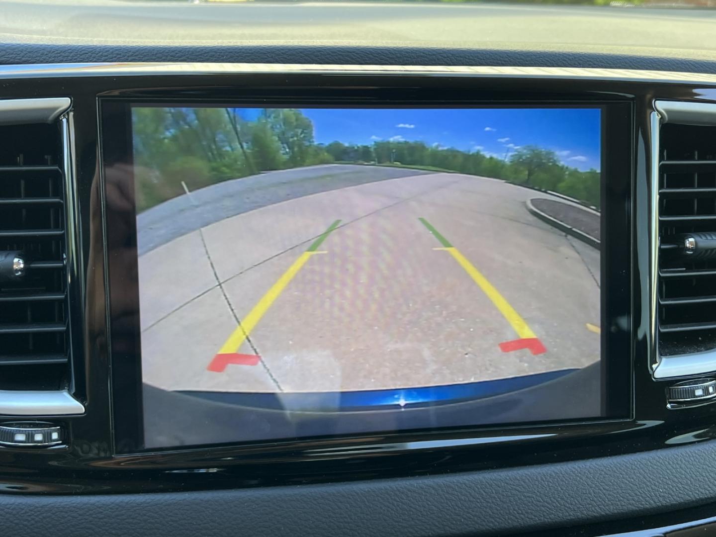 2022 BLUE /Black Leather Chrysler Pacifica Touring-L (2C4RC1BG9NR) with an 3.6L V6 engine, Automatic transmission, located at 2990 Old Orchard Rd., Jackson, MO, 63755, 37.354214, -89.612106 - 2022 Chrysler Pacifica Touring L 1-Owner 95xxx miles Front Wheel Drive 3.6L V6 Automatic Leather 3rd Row Stow 'N Go Backup Camera Power Driver Seat Heated Seats Heated Steering Wheel Bluetooth Remote Start Cruise Power Windows/Locks/Mirrors We have financing available and we accept - Photo#2
