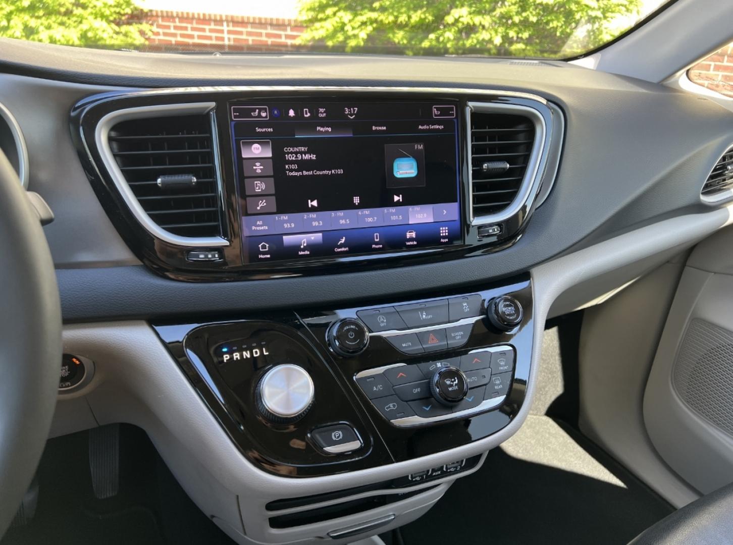 2022 BLUE /Black Leather Chrysler Pacifica Touring-L (2C4RC1BG9NR) with an 3.6L V6 engine, Automatic transmission, located at 2990 Old Orchard Rd., Jackson, MO, 63755, 37.354214, -89.612106 - 2022 Chrysler Pacifica Touring L 1-Owner 95xxx miles Front Wheel Drive 3.6L V6 Automatic Leather 3rd Row Stow 'N Go Backup Camera Power Driver Seat Heated Seats Heated Steering Wheel Bluetooth Remote Start Cruise Power Windows/Locks/Mirrors We have financing available and we accept - Photo#26