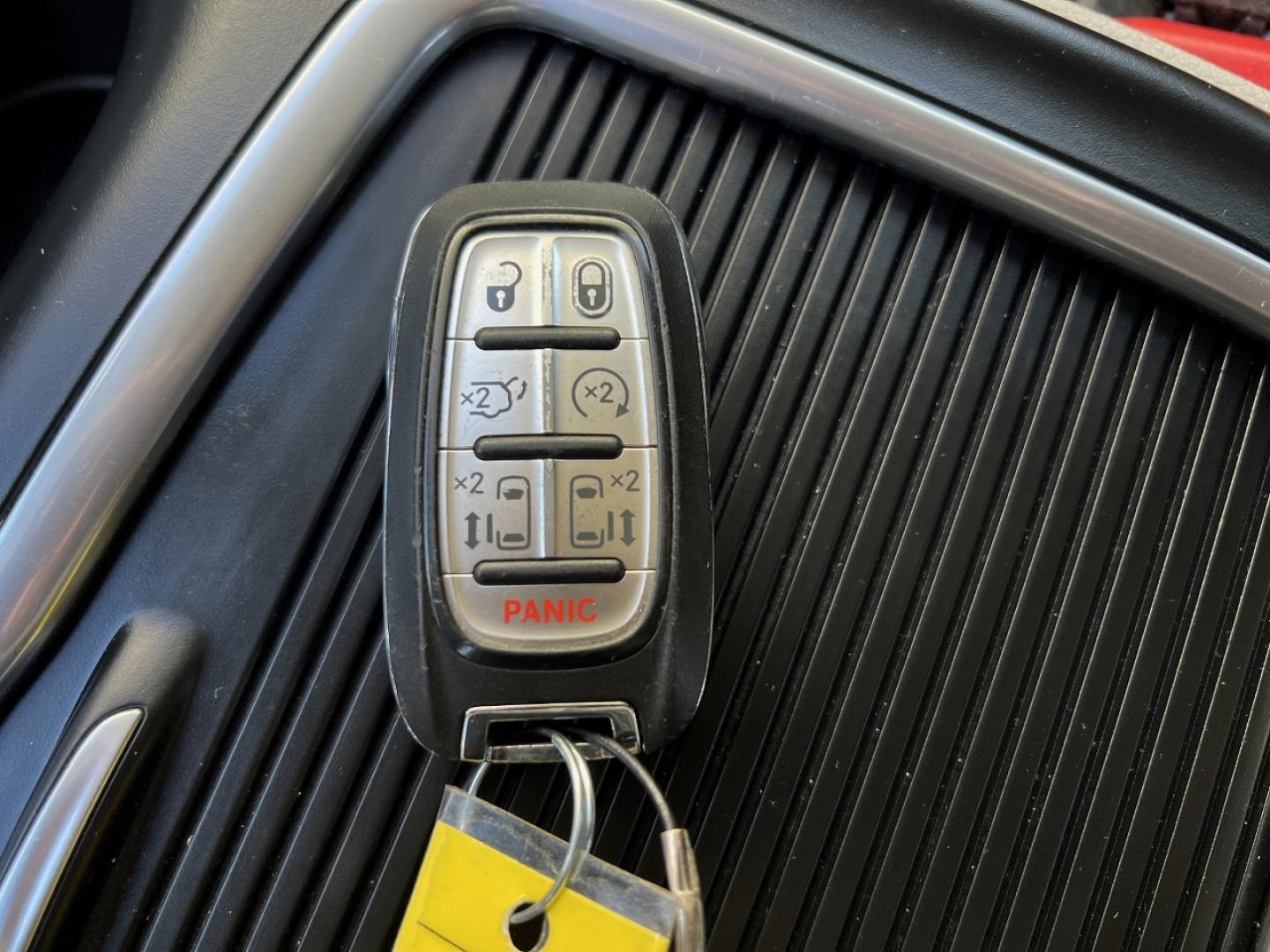 2022 BLUE /Black Leather Chrysler Pacifica Touring-L (2C4RC1BG9NR) with an 3.6L V6 engine, Automatic transmission, located at 2990 Old Orchard Rd., Jackson, MO, 63755, 37.354214, -89.612106 - 2022 Chrysler Pacifica Touring L 1-Owner 95xxx miles Front Wheel Drive 3.6L V6 Automatic Leather 3rd Row Stow 'N Go Backup Camera Power Driver Seat Heated Seats Heated Steering Wheel Bluetooth Remote Start Cruise Power Windows/Locks/Mirrors We have financing available and we accept - Photo#5