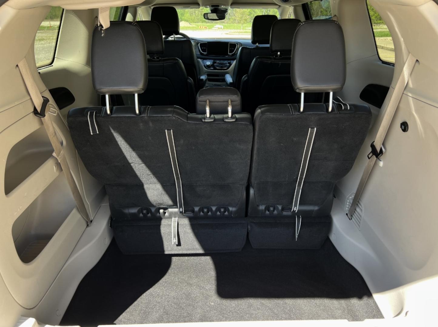 2022 BLUE /Black Leather Chrysler Pacifica Touring-L (2C4RC1BG9NR) with an 3.6L V6 engine, Automatic transmission, located at 2990 Old Orchard Rd., Jackson, MO, 63755, 37.354214, -89.612106 - 2022 Chrysler Pacifica Touring L 1-Owner 95xxx miles Front Wheel Drive 3.6L V6 Automatic Leather 3rd Row Stow 'N Go Backup Camera Power Driver Seat Heated Seats Heated Steering Wheel Bluetooth Remote Start Cruise Power Windows/Locks/Mirrors We have financing available and we accept - Photo#21