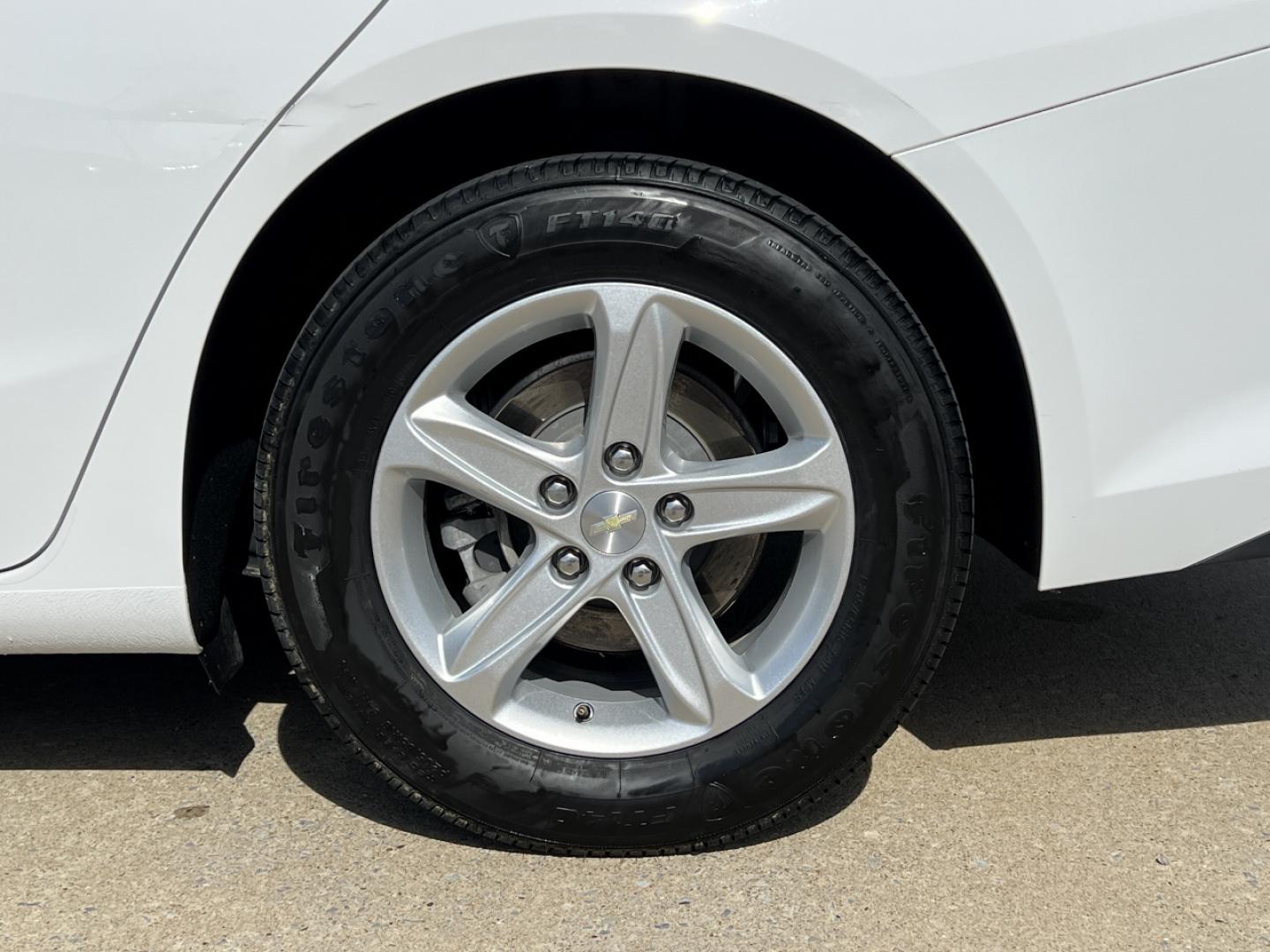 2020 WHITE /Gray Cloth Chevrolet Malibu LS (1G1ZC5ST5LF) with an 1.5L 4 Cyl. engine, Automatic transmission, located at 2990 Old Orchard Rd., Jackson, MO, 63755, 37.354214, -89.612106 - 2020 Chevrolet Malibu LS 1-Owner 93xxx miles Front Wheel Drive 1.5L 4 Cyl. Automatic Backup Camera Bluetooth Cruise Power Windows/Locks/Mirrors We have financing available and we accept trades! Fill out a credit application on our website or come by today! If you have any questions, give - Photo#36