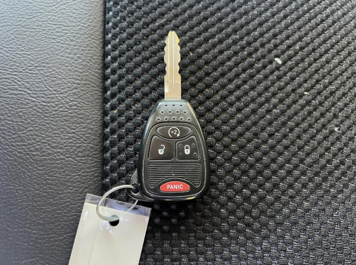 2014 RED /Black Cloth Jeep Compass Latitude FWD (1C4NJCEB1ED) with an 2.4L 4 Cyl. engine, Automatic transmission, located at 2990 Old Orchard Rd., Jackson, MO, 63755, 37.354214, -89.612106 - 2014 Jeep Compass Latitude 127xxx miles Front Wheel Drive 2.4L 4 Cyl. Automatic Heated Seats Remote Start Cruise Power Windows/Locks/Mirrors We have financing available and we accept trades! Fill out a credit application on our website or come by today! If you have any questions, give us a - Photo#3