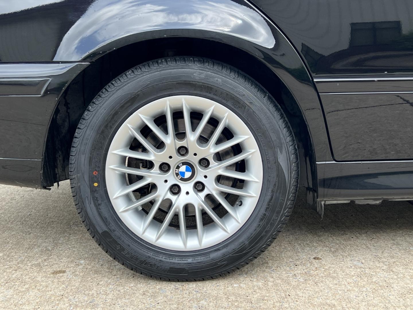 2002 BLACK /Gray Leather BMW 5-Series 530i (WBADT63412C) with an 3.0L I6 engine, Automatic transmission, located at 2990 Old Orchard Rd., Jackson, MO, 63755, 37.354214, -89.612106 - 2002 BMW 5 Series 530I 182xxx miles Rear Wheel Drive 3.0L 6 Cyl. Automatic Leather Power Seats Sunroof Cruise Power Windows/Locks/Mirrors We have financing available and we accept trades! Fill out a credit application on our website or come by today! If you have any questions, give us a c - Photo#33