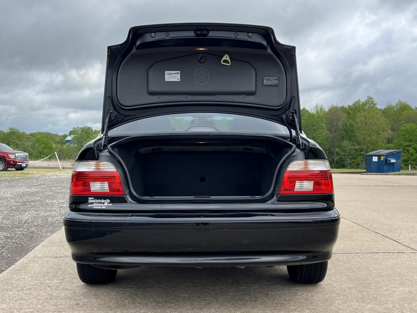 2002 BLACK /Gray Leather BMW 5-Series 530i (WBADT63412C) with an 3.0L I6 engine, Automatic transmission, located at 2990 Old Orchard Rd., Jackson, MO, 63755, 37.354214, -89.612106 - 2002 BMW 5 Series 530I 182xxx miles Rear Wheel Drive 3.0L 6 Cyl. Automatic Leather Power Seats Sunroof Cruise Power Windows/Locks/Mirrors We have financing available and we accept trades! Fill out a credit application on our website or come by today! If you have any questions, give us a c - Photo#17