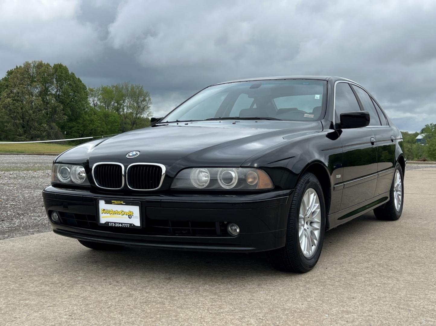 2002 BLACK /Gray Leather BMW 5-Series 530i (WBADT63412C) with an 3.0L I6 engine, Automatic transmission, located at 2990 Old Orchard Rd., Jackson, MO, 63755, 37.354214, -89.612106 - 2002 BMW 5 Series 530I 182xxx miles Rear Wheel Drive 3.0L 6 Cyl. Automatic Leather Power Seats Sunroof Cruise Power Windows/Locks/Mirrors We have financing available and we accept trades! Fill out a credit application on our website or come by today! If you have any questions, give us a c - Photo#4