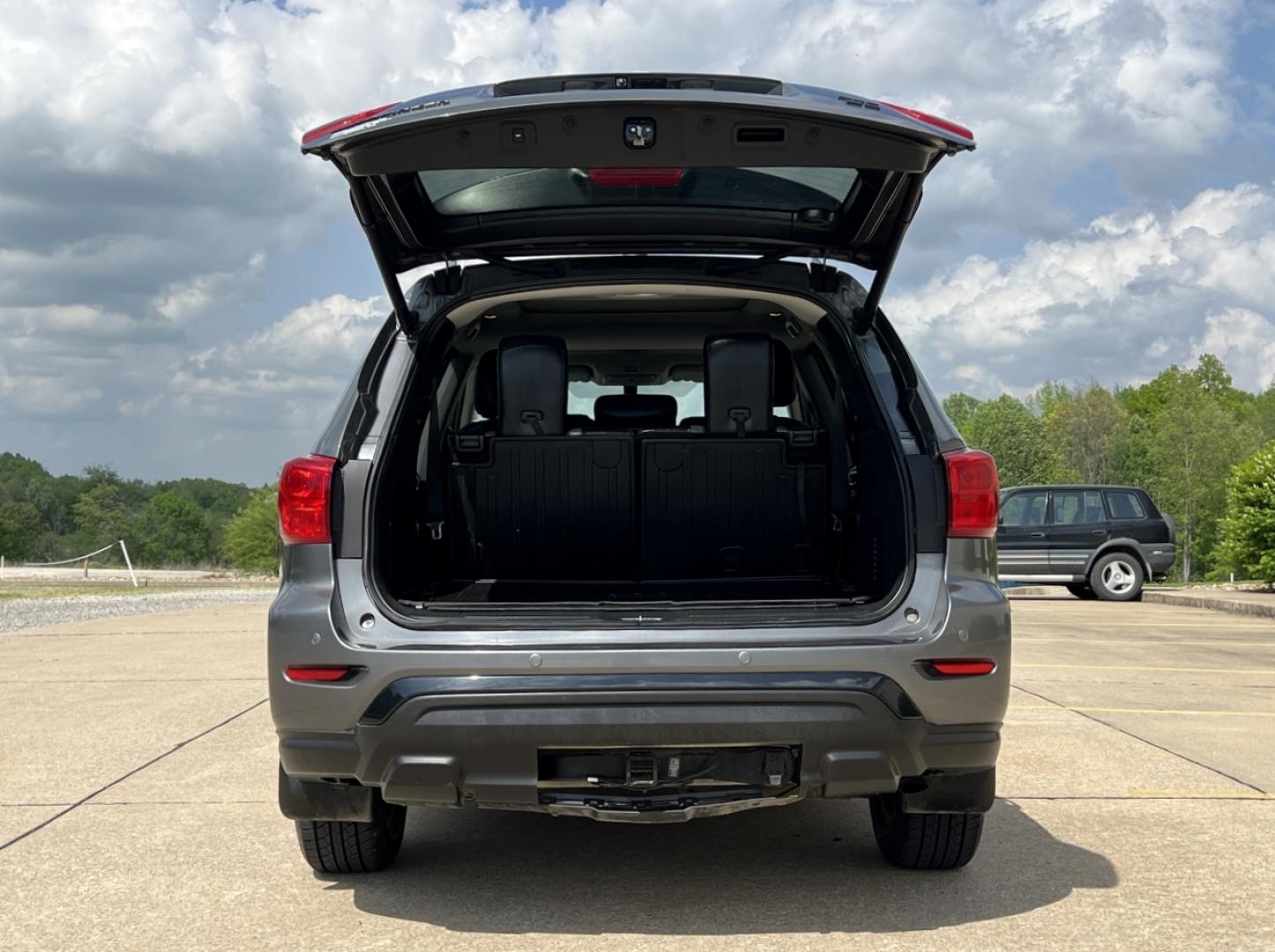 2019 GRAY /Black/Gray Leather Nissan Pathfinder SL 4WD (5N1DR2MM2KC) with an 3.5L V6 engine, CVT transmission, located at 2990 Old Orchard Rd., Jackson, MO, 63755, 37.354214, -89.612106 - 2019 Nissan Pathfinder SL Rock Creek 1-Owner 160xxx miles 4 Wheel Drive 3.5L V6 Automatic Leather 3rd Row Navigation Power/Heated Seats Heated Rear Seats Heated Steering Wheel Sunroof Backup Camera Bluetooth Remote Start Cruise Power Windows/Locks/Mirrors We have financing availabl - Photo#24