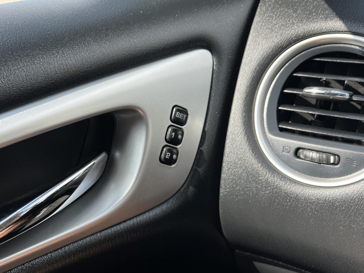 2019 GRAY /Black/Gray Leather Nissan Pathfinder SL 4WD (5N1DR2MM2KC) with an 3.5L V6 engine, CVT transmission, located at 2990 Old Orchard Rd., Jackson, MO, 63755, 37.354214, -89.612106 - 2019 Nissan Pathfinder SL Rock Creek 1-Owner 160xxx miles 4 Wheel Drive 3.5L V6 Automatic Leather 3rd Row Navigation Power/Heated Seats Heated Rear Seats Heated Steering Wheel Sunroof Backup Camera Bluetooth Remote Start Cruise Power Windows/Locks/Mirrors We have financing availabl - Photo#36