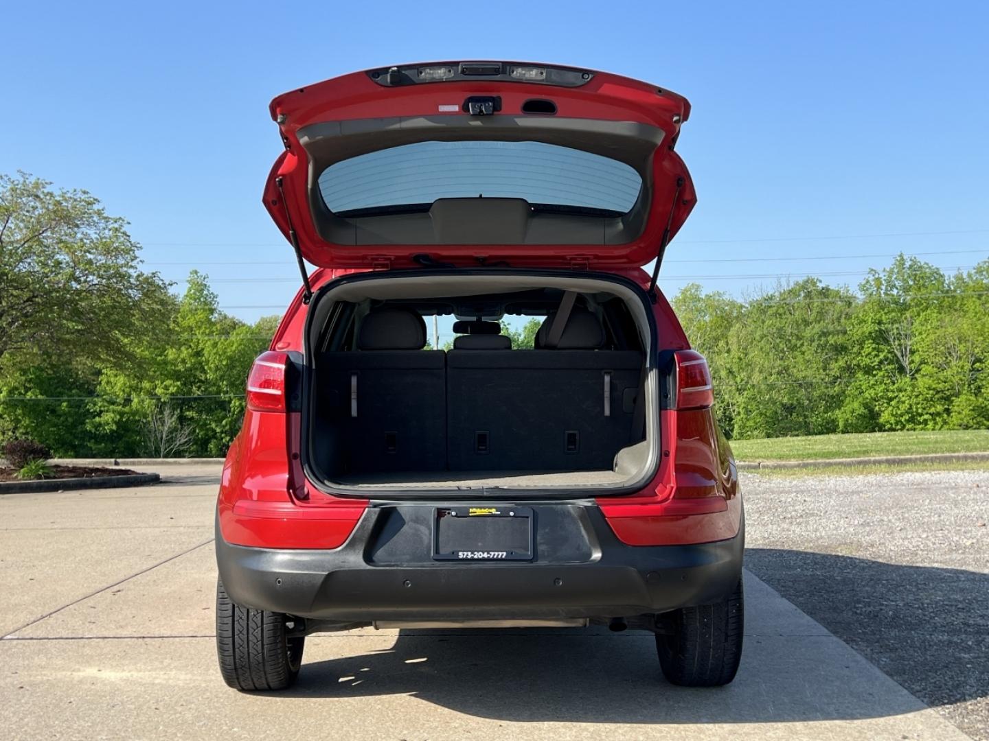 2012 RED /Gray Cloth Kia Sportage EX AWD (KNDPCCA29C7) with an 2.4L 4 Cyl. engine, Automatic transmission, located at 2990 Old Orchard Rd., Jackson, MO, 63755, 37.354214, -89.612106 - 2012 Kia Sportage EX Local 1-Owner 191xxx miles All Wheel Drive 2.4L 4 Cyl. Automatic Backup Camera Sunroof Power Driver Seat Bluetooth Cruise Power Windows/Locks/Mirrors We have financing available and we accept trades! Fill out a credit application on our website or come by today! If - Photo#18