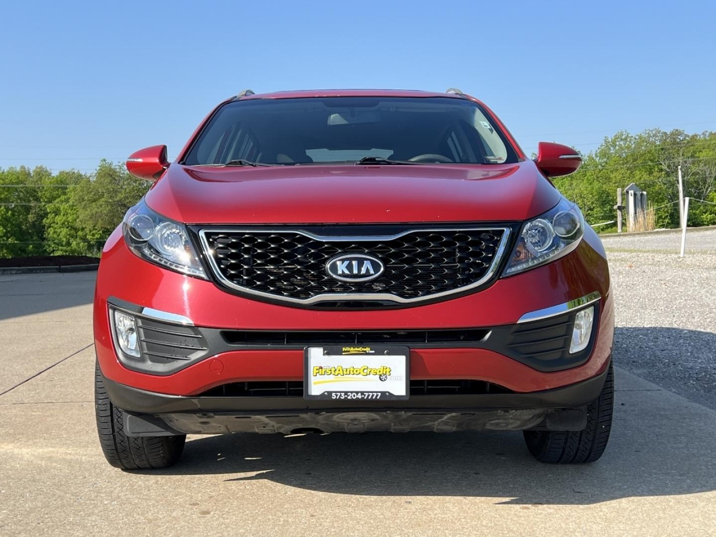 2012 RED /Gray Cloth Kia Sportage EX AWD (KNDPCCA29C7) with an 2.4L 4 Cyl. engine, Automatic transmission, located at 2990 Old Orchard Rd., Jackson, MO, 63755, 37.354214, -89.612106 - 2012 Kia Sportage EX Local 1-Owner 191xxx miles All Wheel Drive 2.4L 4 Cyl. Automatic Backup Camera Sunroof Power Driver Seat Bluetooth Cruise Power Windows/Locks/Mirrors We have financing available and we accept trades! Fill out a credit application on our website or come by today! If - Photo#11