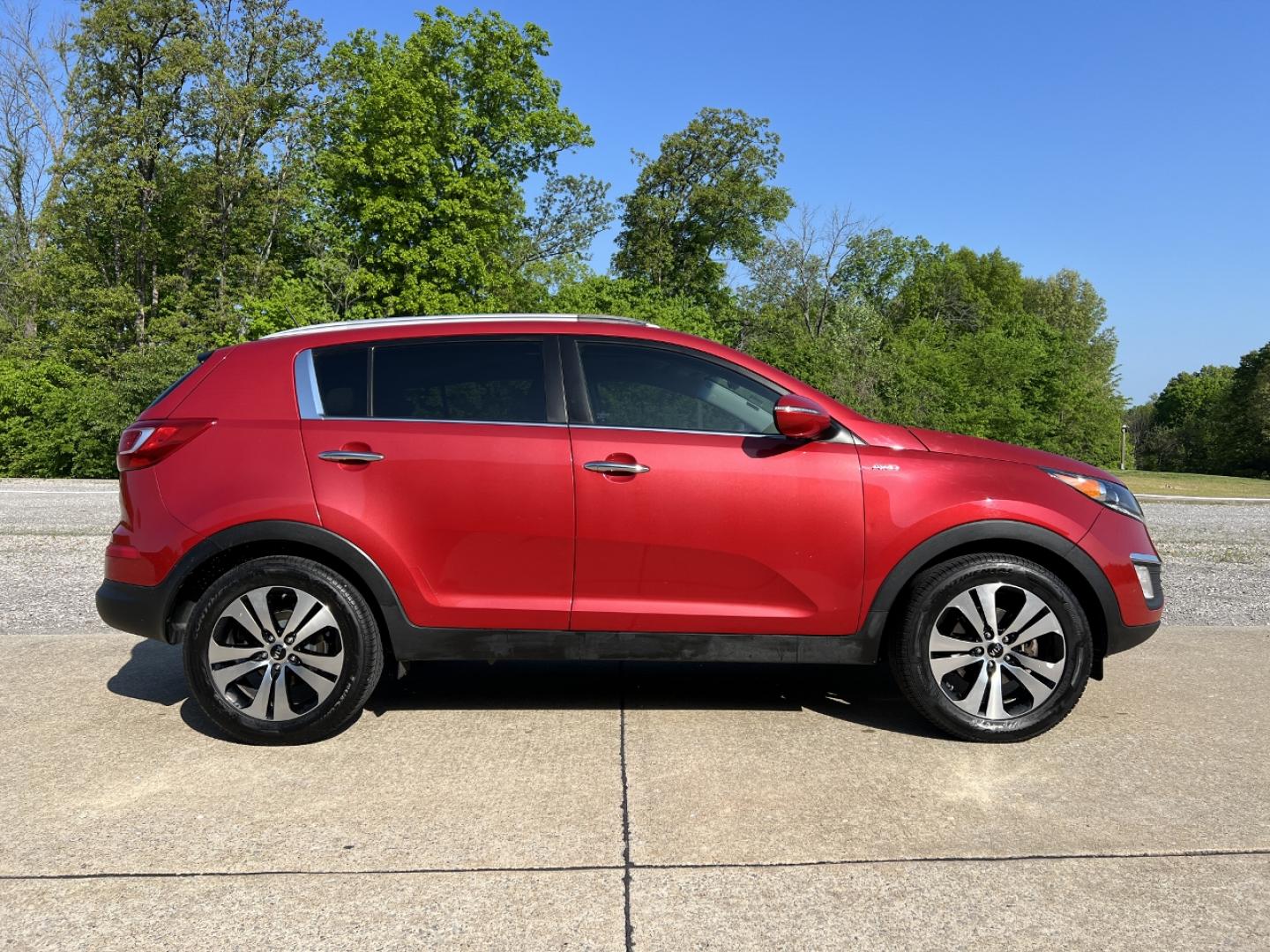2012 RED /Gray Cloth Kia Sportage EX AWD (KNDPCCA29C7) with an 2.4L 4 Cyl. engine, Automatic transmission, located at 2990 Old Orchard Rd., Jackson, MO, 63755, 37.354214, -89.612106 - 2012 Kia Sportage EX Local 1-Owner 191xxx miles All Wheel Drive 2.4L 4 Cyl. Automatic Backup Camera Sunroof Power Driver Seat Bluetooth Cruise Power Windows/Locks/Mirrors We have financing available and we accept trades! Fill out a credit application on our website or come by today! If - Photo#7