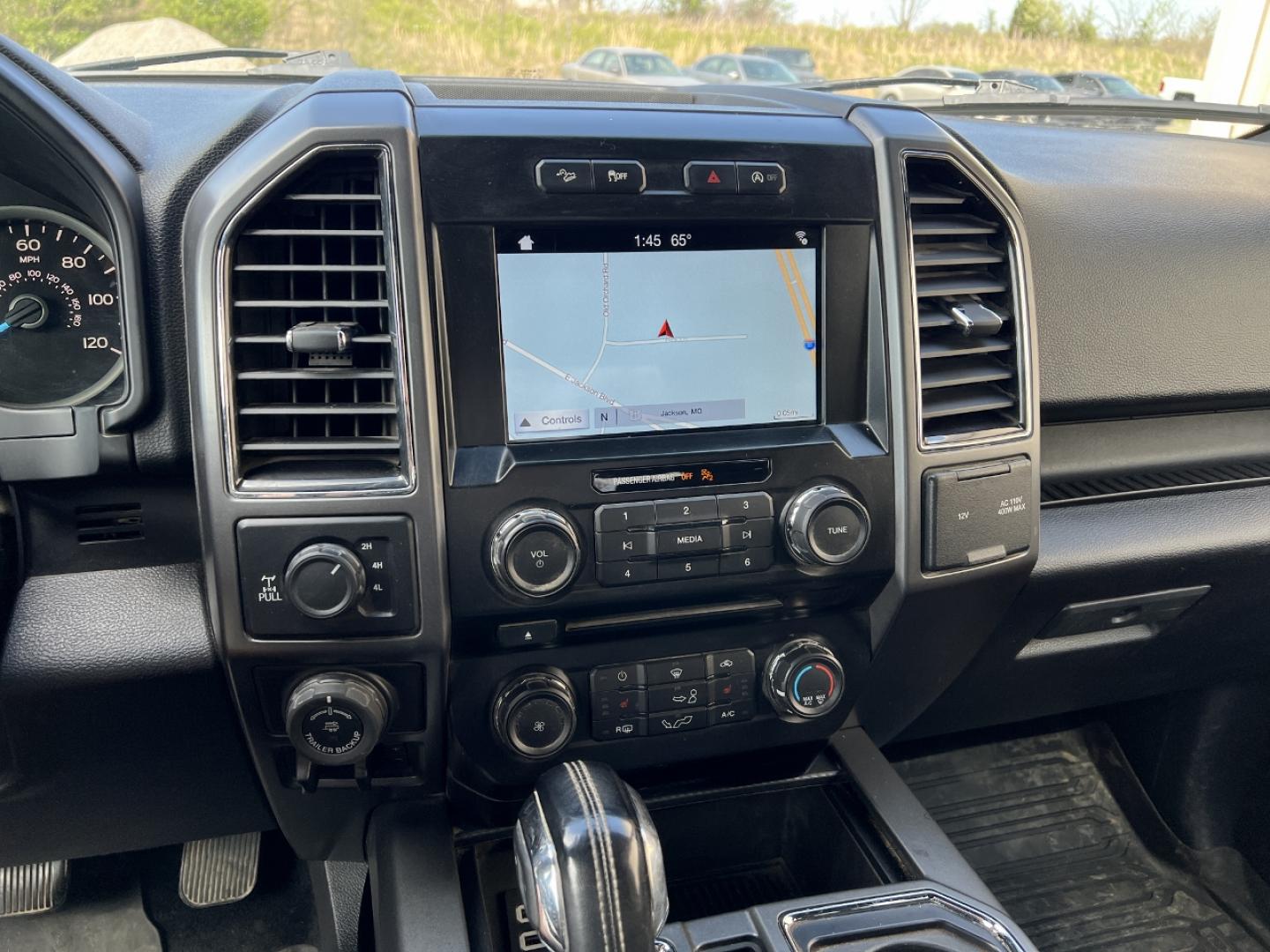 2018 SILVER /Black Cloth Ford F-150 XLT SuperCrew 5.5-ft. Bed 4WD (1FTEW1EG0JK) with an 3.5L V6 TURBO engine, Automatic transmission, located at 2990 Old Orchard Rd., Jackson, MO, 63755, 37.354214, -89.612106 - We have financing available and we accept trades! Fill out a credit application on our website or come by today! If you have any questions, give us a call at (573) 204-7777 or visit our website at firstautocredit.com. - Photo#3