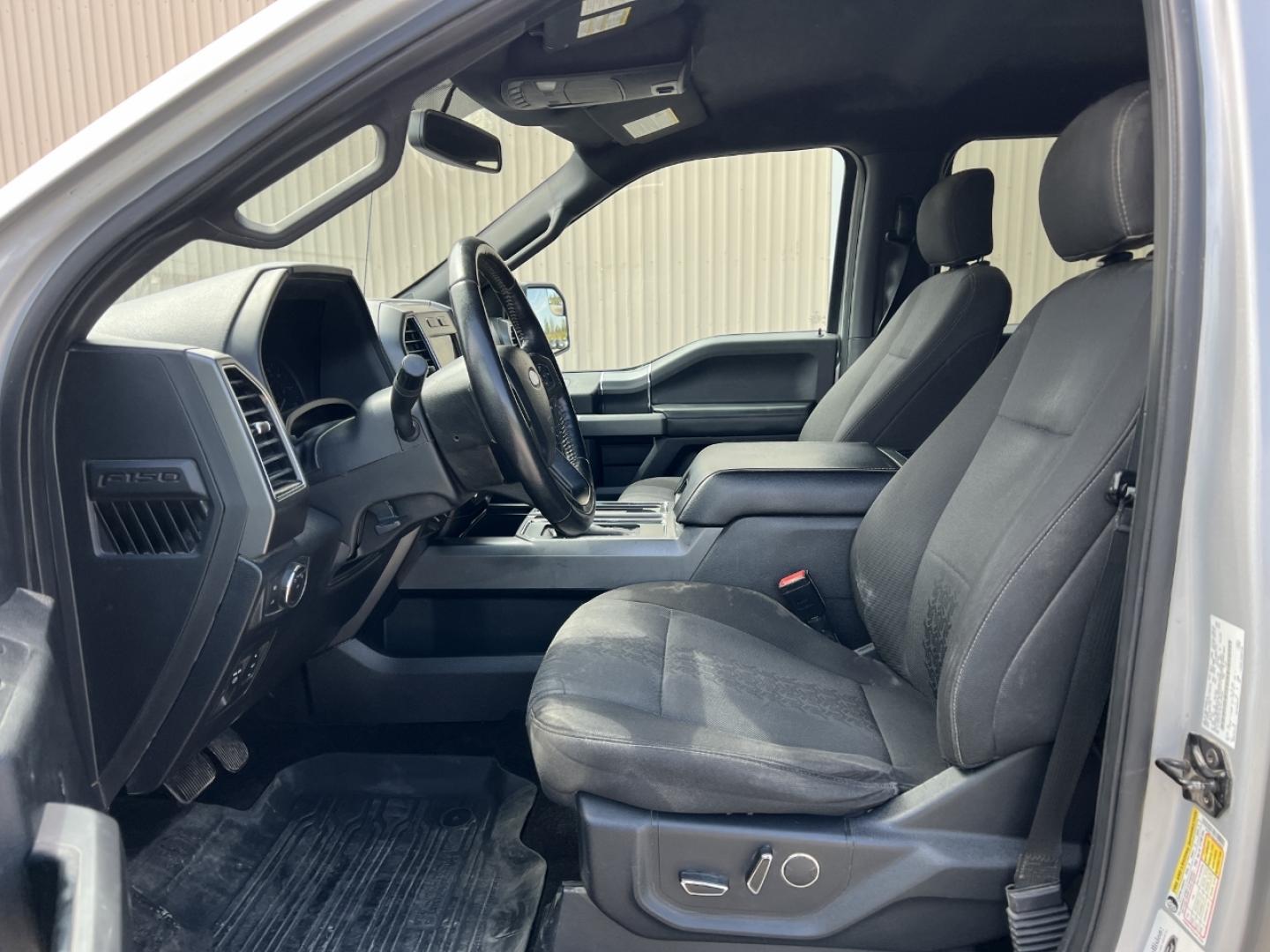 2018 SILVER /Black Cloth Ford F-150 XLT SuperCrew 5.5-ft. Bed 4WD (1FTEW1EG0JK) with an 3.5L V6 TURBO engine, Automatic transmission, located at 2990 Old Orchard Rd., Jackson, MO, 63755, 37.354214, -89.612106 - We have financing available and we accept trades! Fill out a credit application on our website or come by today! If you have any questions, give us a call at (573) 204-7777 or visit our website at firstautocredit.com. - Photo#7