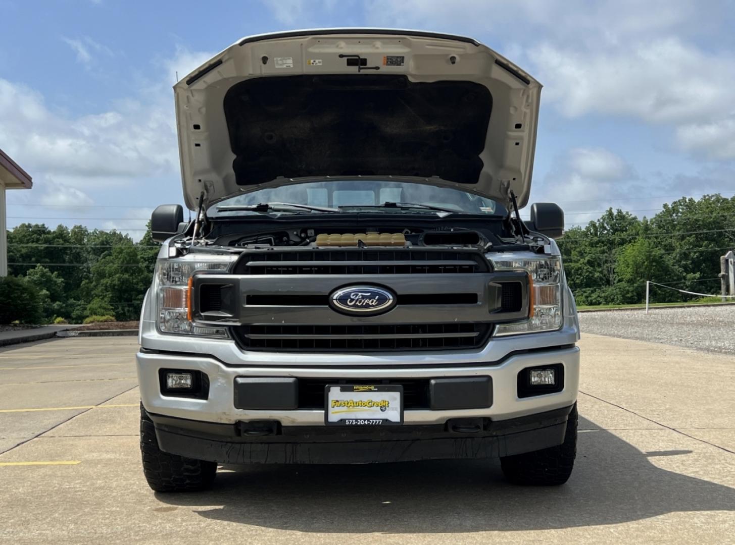 2018 SILVER /Black Cloth Ford F-150 XLT SuperCrew 5.5-ft. Bed 4WD (1FTEW1EG0JK) with an 3.5L V6 TURBO engine, Automatic transmission, located at 2990 Old Orchard Rd., Jackson, MO, 63755, 37.354214, -89.612106 - 2018 Ford F-150 XLT Local 1-Owner 124xxx miles 4x4 3.5L V6 Automatic Navigation Power/Heated Seats Backup Camera Bluetooth Remote Start Cruise Power Windows/Locks/Mirrors We have financing available and we accept trades! Fill out a credit application on our website or come by today! If - Photo#36