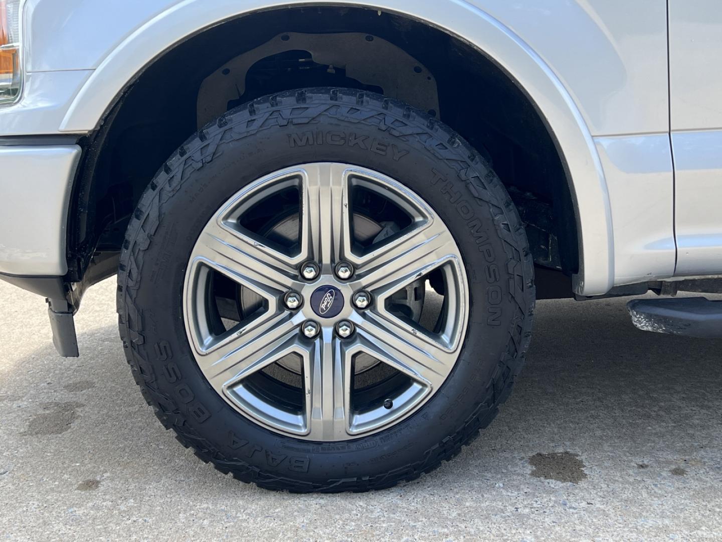 2018 SILVER /Black Cloth Ford F-150 XLT SuperCrew 5.5-ft. Bed 4WD (1FTEW1EG0JK) with an 3.5L V6 TURBO engine, Automatic transmission, located at 2990 Old Orchard Rd., Jackson, MO, 63755, 37.354214, -89.612106 - 2018 Ford F-150 XLT Local 1-Owner 124xxx miles 4x4 3.5L V6 Automatic Navigation Power/Heated Seats Backup Camera Bluetooth Remote Start Cruise Power Windows/Locks/Mirrors We have financing available and we accept trades! Fill out a credit application on our website or come by today! If - Photo#38