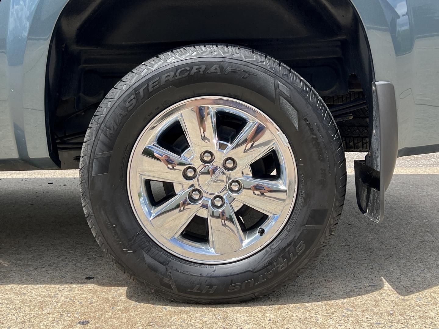 2012 BLUE /Gray Leather GMC Sierra 1500 SLT Crew Cab 4WD (3GTP2WE78CG) with an 5.3L V8 engine, Automatic transmission, located at 2990 Old Orchard Rd., Jackson, MO, 63755, 37.354214, -89.612106 - 2012 GMC Sierra 1500 SLT 126xxx miles 4x4 5.3L V8 Automatic Leather Power/Heated/Cooled Seats Cruise Remote Start Power Windows/Locks/Mirrors We have financing available and we accept trades! Fill out a credit application on our website or come by today! If you have any questions, give us - Photo#38