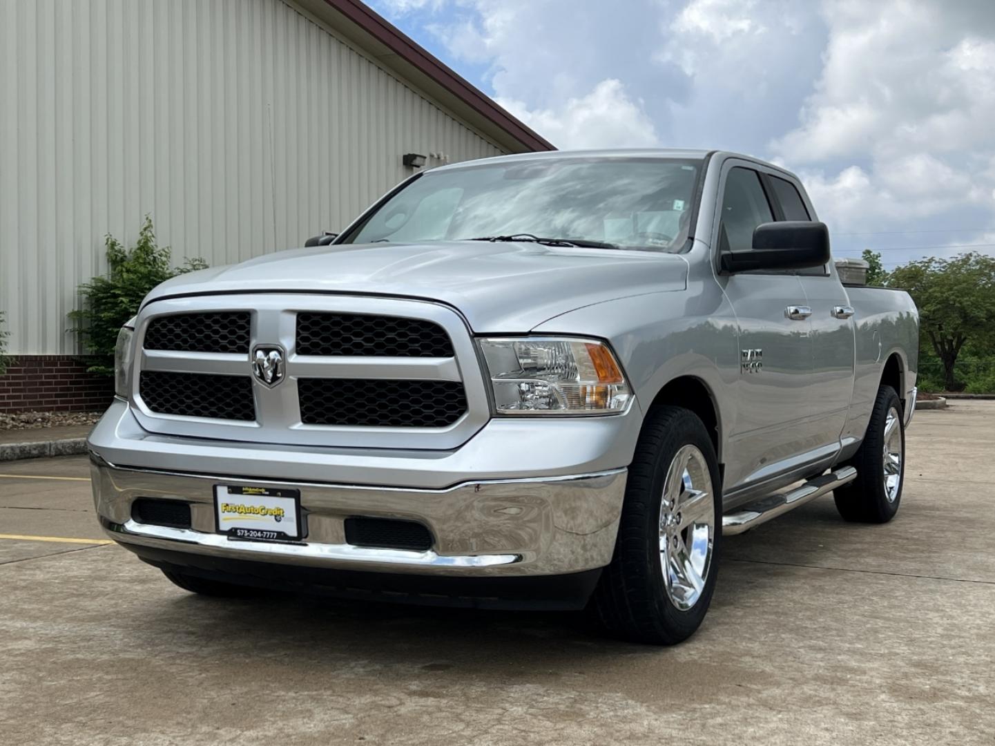 2015 SILVER /Gray Cloth RAM 1500 SLT Quad Cab 2WD (1C6RR6GG5FS) with an 3.6L V6 engine, Automatic transmission, located at 506 S. Kingshighway, Cape Girardeau, MO, 63703, (573) 235-5000, 37.294994, -89.556206 - 2015 Ram 1500 SLT 96xxx miles Rear Wheel Drive 3.6L V6 Automatic Bluetooth Cruise Power Windows/Locks/Mirrors We have financing available and we accept trades! Fill out a credit application on our website or come by today! If you have any questions, give us a call at (573) 235-5000 or visit - Photo#2