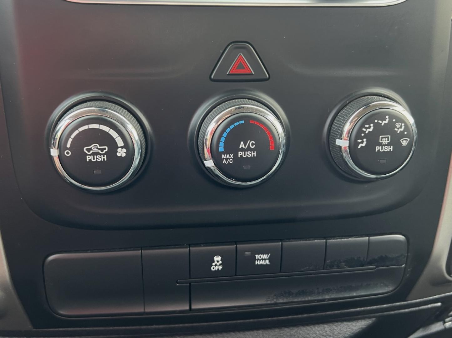 2015 SILVER /Gray Cloth RAM 1500 SLT Quad Cab 2WD (1C6RR6GG5FS) with an 3.6L V6 engine, Automatic transmission, located at 506 S. Kingshighway, Cape Girardeau, MO, 63703, (573) 235-5000, 37.294994, -89.556206 - 2015 Ram 1500 SLT 96xxx miles Rear Wheel Drive 3.6L V6 Automatic Bluetooth Cruise Power Windows/Locks/Mirrors We have financing available and we accept trades! Fill out a credit application on our website or come by today! If you have any questions, give us a call at (573) 235-5000 or visit - Photo#21