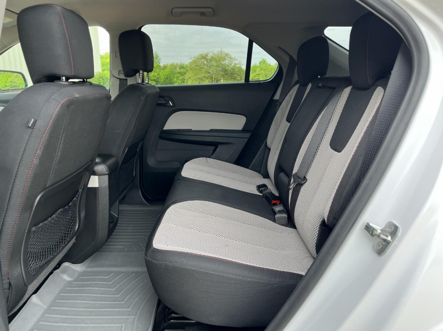 2016 WHITE /Black Cloth Chevrolet Equinox LT AWD (2GNFLFE36G6) with an 3.6L V6 engine, Automatic transmission, located at 2990 Old Orchard Rd., Jackson, MO, 63755, 37.354214, -89.612106 - 2016 Chevrolet Equinox LT 129xxx miles All Wheel Drive 3.6L V6 Automatic Navigation Power Driver Seat Heated Seats Backup Camera Bluetooth Remote Start Cruise Power Windows/Locks/Mirrors We have financing available and we accept trades! Fill out a credit application on our website or co - Photo#18
