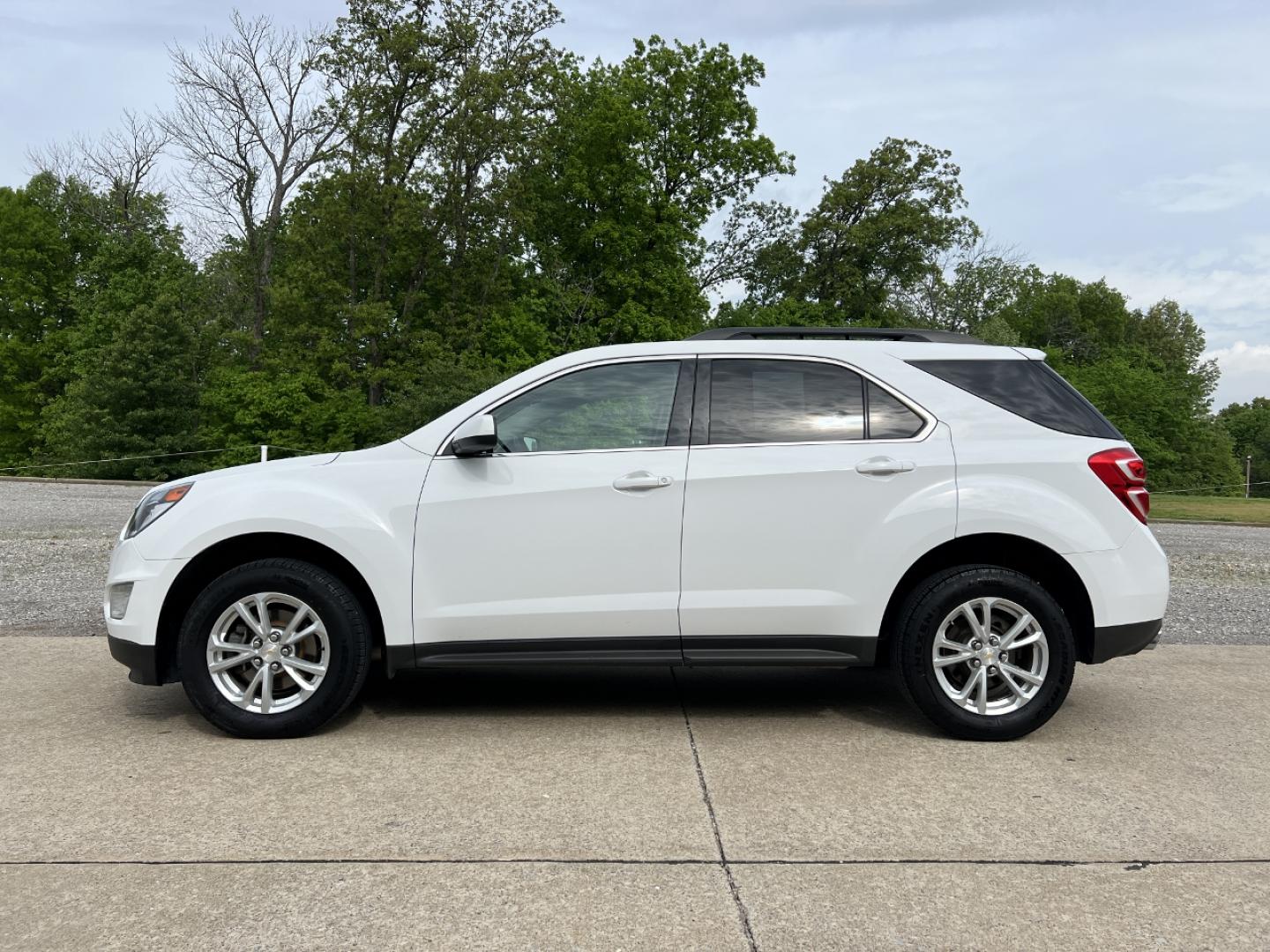 2016 WHITE /Black Cloth Chevrolet Equinox LT AWD (2GNFLFE36G6) with an 3.6L V6 engine, Automatic transmission, located at 2990 Old Orchard Rd., Jackson, MO, 63755, 37.354214, -89.612106 - 2016 Chevrolet Equinox LT 129xxx miles All Wheel Drive 3.6L V6 Automatic Navigation Power Driver Seat Heated Seats Backup Camera Bluetooth Remote Start Cruise Power Windows/Locks/Mirrors We have financing available and we accept trades! Fill out a credit application on our website or co - Photo#8