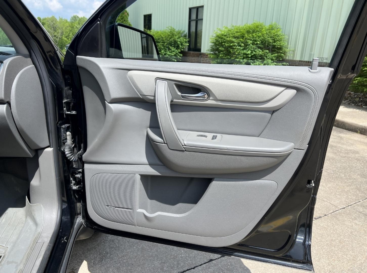 2017 BLACK /Gray Cloth Chevrolet Traverse 2LT AWD (1GNKVHKD0HJ) with an 3.6L V6 engine, Automatic transmission, located at 2990 Old Orchard Rd., Jackson, MO, 63755, 37.354214, -89.612106 - 2017 Chevrolet Traverse LT 174xxx miles All Wheel Drive 3.6L V6 Automatic 3rd Row Backup Camera Power Driver Seat Heated Seats Bluetooth Remote Start Cruise Power Windows/Locks/Mirrors We have financing available and we accept trades! Fill out a credit application on our website or come - Photo#15