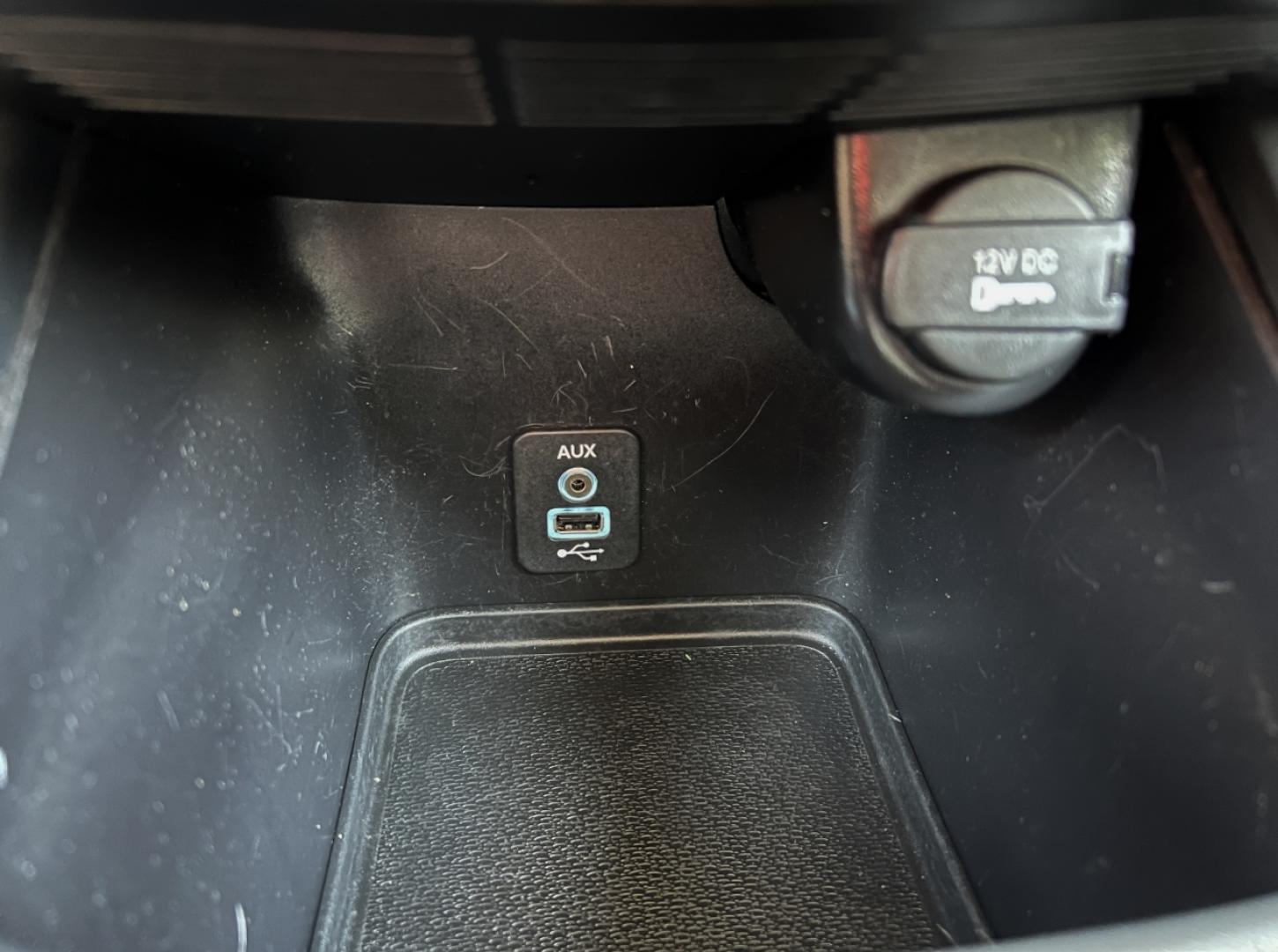 2018 RED /Black Cloth Dodge Journey SE (3C4PDCAB3JT) with an 2.4L 4 Cyl. engine, Automatic transmission, located at 2990 Old Orchard Rd., Jackson, MO, 63755, 37.354214, -89.612106 - 2018 Dodge Journey SE 88xxx miles Front Wheel Drive 2.4L 4 Cyl. Automatic 3rd Row Backup Camera Cruise Power Windows/Locks/Mirrors We have financing available and we accept trades! Fill out a credit application on our website or come by today! If you have any questions, give us a call at ( - Photo#25