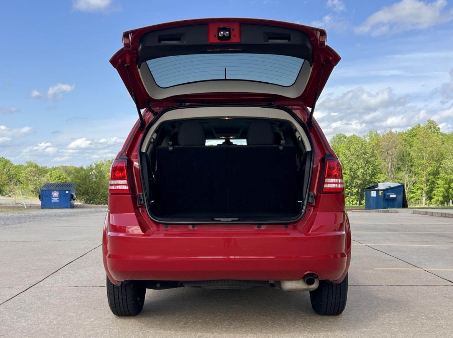 2018 RED /Black Cloth Dodge Journey SE (3C4PDCAB3JT) with an 2.4L 4 Cyl. engine, Automatic transmission, located at 2990 Old Orchard Rd., Jackson, MO, 63755, 37.354214, -89.612106 - 2018 Dodge Journey SE 88xxx miles Front Wheel Drive 2.4L 4 Cyl. Automatic 3rd Row Backup Camera Cruise Power Windows/Locks/Mirrors We have financing available and we accept trades! Fill out a credit application on our website or come by today! If you have any questions, give us a call at ( - Photo#16