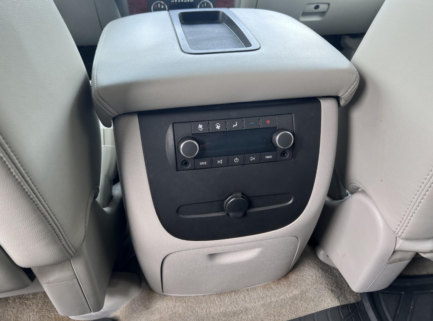2010 WHITE /Gray Leather Chevrolet Tahoe LT 4WD (1GNUKBE04AR) with an 5.3L V8 engine, Automatic transmission, located at 2990 Old Orchard Rd., Jackson, MO, 63755, 37.354214, -89.612106 - 2010 Chevrolet Tahoe 1500 LT 190xxx miles 4 Wheel Drive 5.3L V8 Automatic Leather 3rd Row Power Seats Cruise Remote Start Power Windows/Locks/Mirrors We have financing available and we accept trades! Fill out a credit application on our website or come by today! If you have any questions - Photo#29