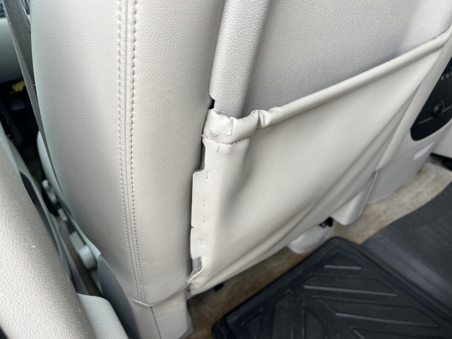2010 WHITE /Gray Leather Chevrolet Tahoe LT 4WD (1GNUKBE04AR) with an 5.3L V8 engine, Automatic transmission, located at 2990 Old Orchard Rd., Jackson, MO, 63755, 37.354214, -89.612106 - 2010 Chevrolet Tahoe 1500 LT 190xxx miles 4 Wheel Drive 5.3L V8 Automatic Leather 3rd Row Power Seats Cruise Remote Start Power Windows/Locks/Mirrors We have financing available and we accept trades! Fill out a credit application on our website or come by today! If you have any questions - Photo#44