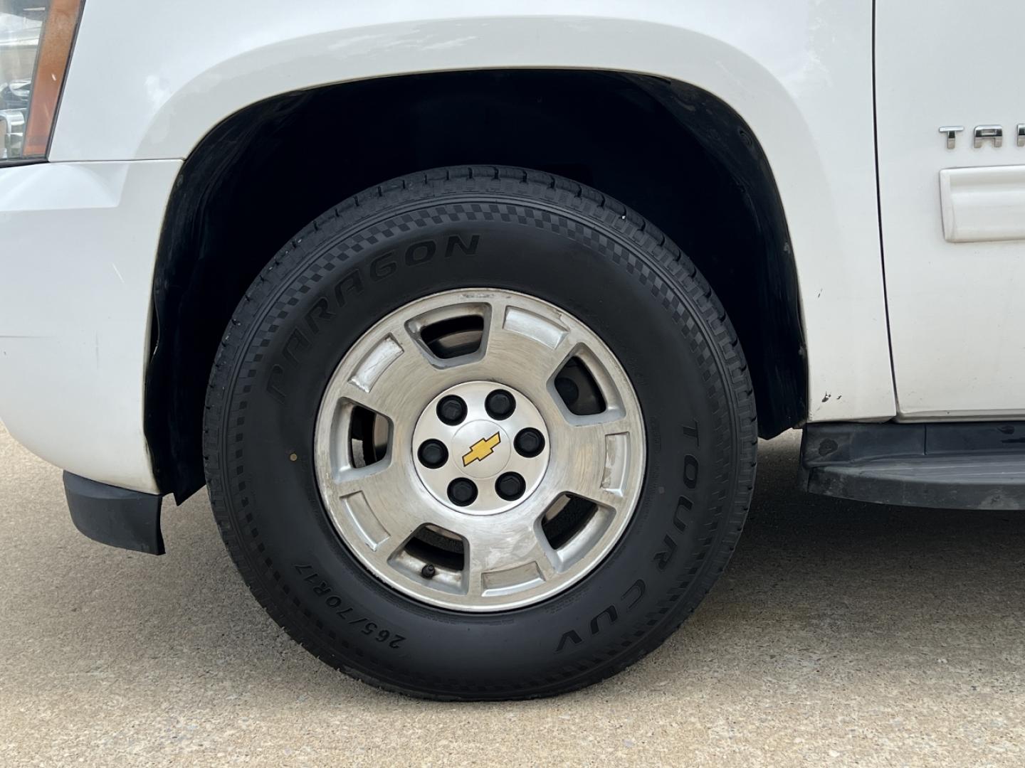 2010 WHITE /Gray Leather Chevrolet Tahoe LT 4WD (1GNUKBE04AR) with an 5.3L V8 engine, Automatic transmission, located at 2990 Old Orchard Rd., Jackson, MO, 63755, 37.354214, -89.612106 - 2010 Chevrolet Tahoe 1500 LT 190xxx miles 4 Wheel Drive 5.3L V8 Automatic Leather 3rd Row Power Seats Cruise Remote Start Power Windows/Locks/Mirrors We have financing available and we accept trades! Fill out a credit application on our website or come by today! If you have any questions - Photo#32