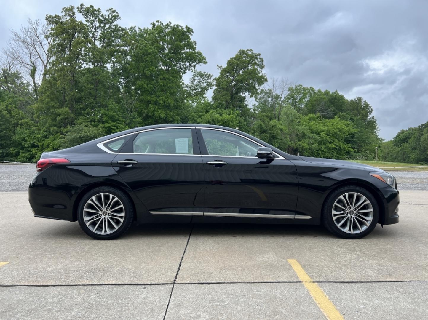 2016 BLACK /Tan Leather Hyundai Genesis 3.8L (KMHGN4JE3GU) with an 3.8L V6 engine, Automatic transmission, located at 506 S. Kingshighway, Cape Girardeau, MO, 63703, (573) 235-5000, 37.294994, -89.556206 - 2016 Hyundai Genesis 1-Owner 120xxx miles Rear Wheel Drive 3.8L V6 Automatic Leather Navigation Backup Camera Power/Heated/Cooled Seats Heated Steering Wheel Sunroof Bluetooth Cruise Power Windows/Locks/Mirrors We have financing available and we accept trades! Fill out a credit applic - Photo#9