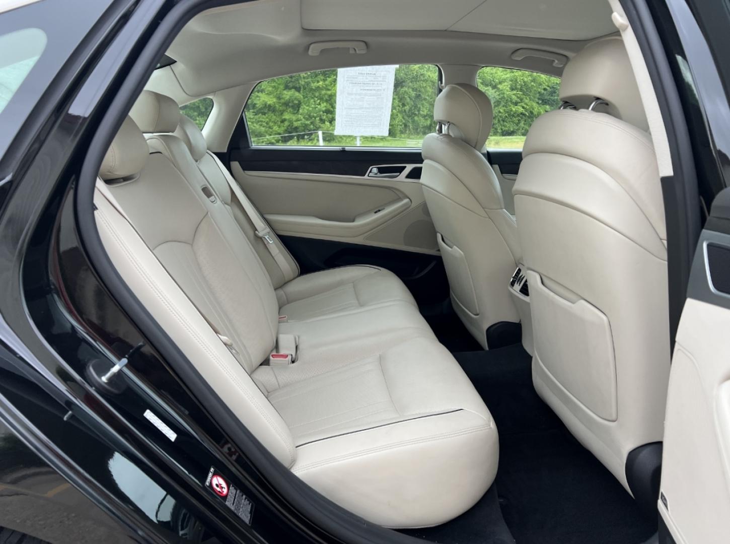2016 BLACK /Tan Leather Hyundai Genesis 3.8L (KMHGN4JE3GU) with an 3.8L V6 engine, Automatic transmission, located at 506 S. Kingshighway, Cape Girardeau, MO, 63703, (573) 235-5000, 37.294994, -89.556206 - 2016 Hyundai Genesis 1-Owner 120xxx miles Rear Wheel Drive 3.8L V6 Automatic Leather Navigation Backup Camera Power/Heated/Cooled Seats Heated Steering Wheel Sunroof Bluetooth Cruise Power Windows/Locks/Mirrors We have financing available and we accept trades! Fill out a credit applic - Photo#19
