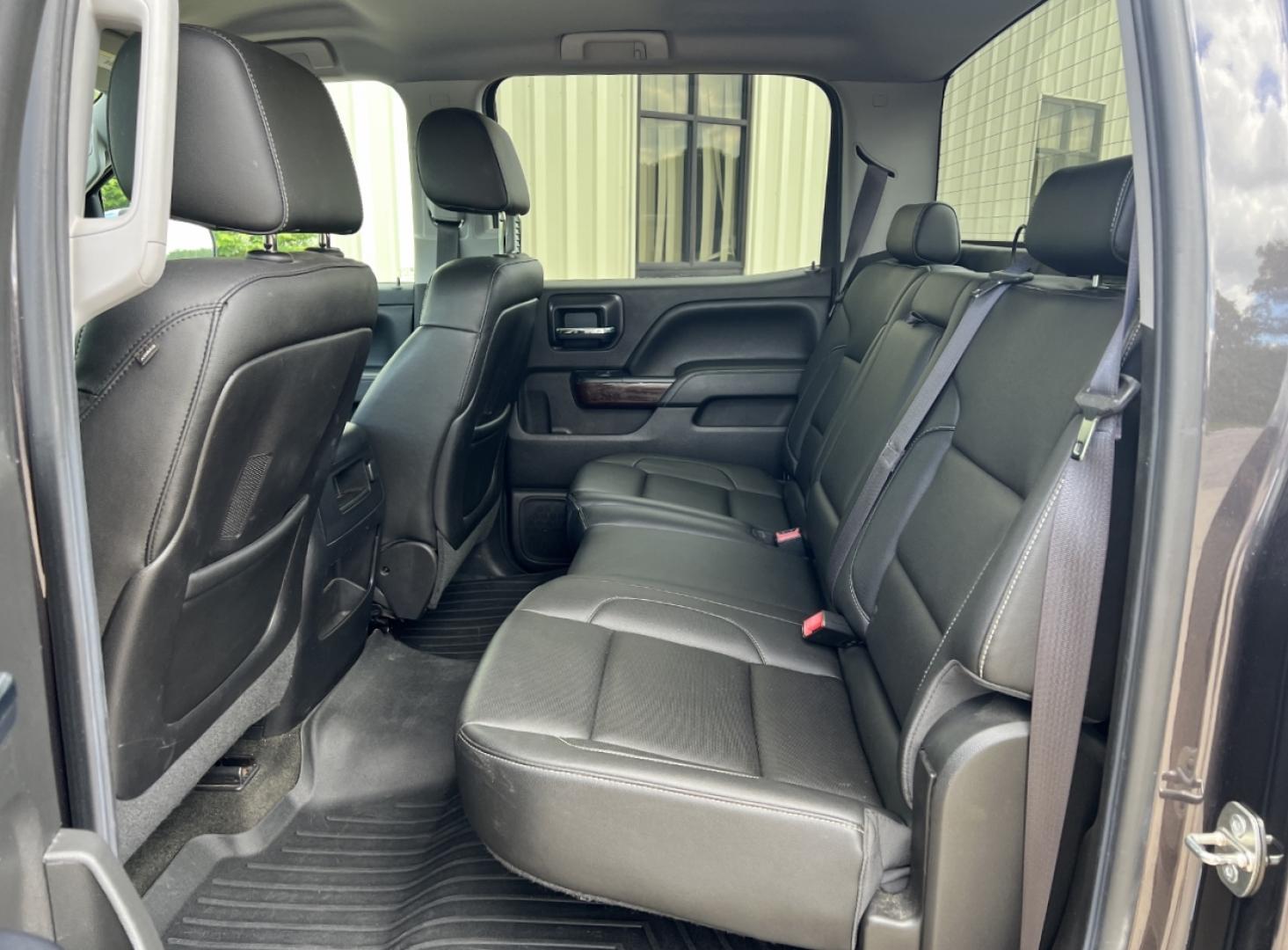 2015 GRAY /Black Leather GMC Sierra 1500 SLT Crew Cab 4x4 (3GTU2VEC2FG) with an 5.3L V8 engine, Automatic transmission, located at 506 S. Kingshighway, Cape Girardeau, MO, 63703, (573) 235-5000, 37.294994, -89.556206 - 2015 GMC Sierra 1500 SLT 1-Owner 123xxx miles 4x4 5.3L V8 Automatic Leather Navigation Power/Heated/Cooled Seats Backup Camera Bluetooth Remote Start Cruise Power Windows/Locks/Mirrors We have financing available and we accept trades! Fill out a credit application on our website or com - Photo#19