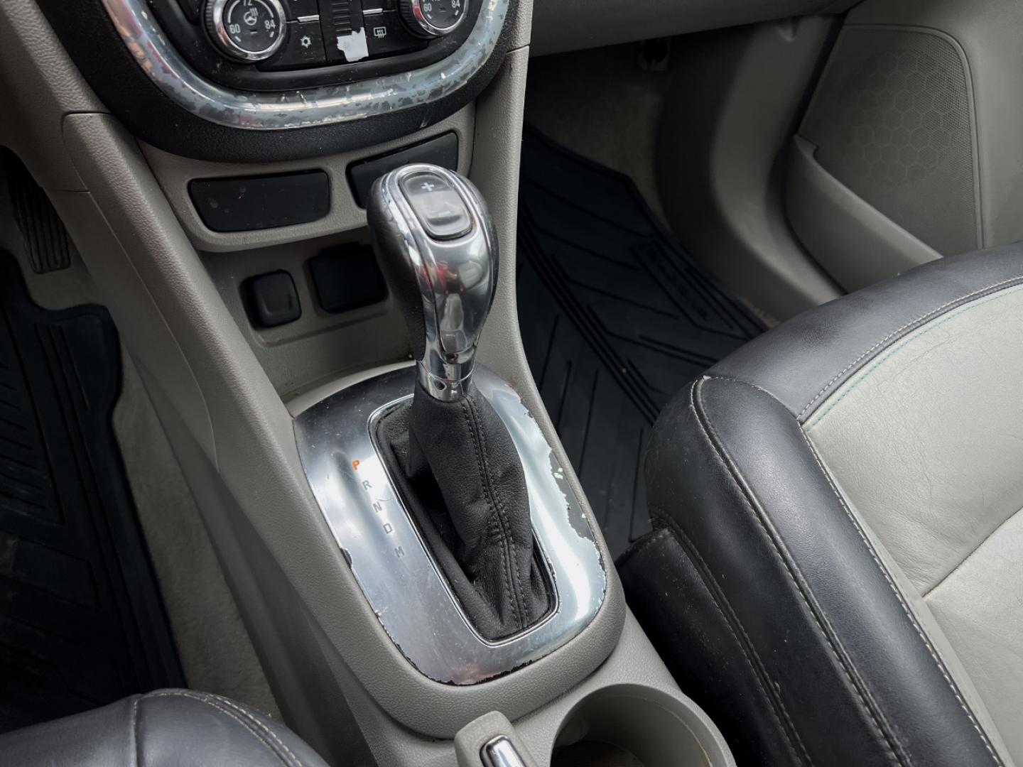 2013 RED /Gray Leather Buick Encore Leather FWD (KL4CJCSB9DB) with an 1.4L 4 Cyl. TURBO engine, Automatic transmission, located at 2990 Old Orchard Rd., Jackson, MO, 63755, 37.354214, -89.612106 - 2013 Buick Encore 109xxx miles Front Wheel Drive 1.4L 4 Cyl. Automatic Leather Backup Camera Power/Heated Seats Heated Steering Wheel Sunroof Bluetooth Cruise Remote Start Power Windows/Locks/Mirrors We have financing available and we accept trades! Fill out a credit application on our - Photo#20