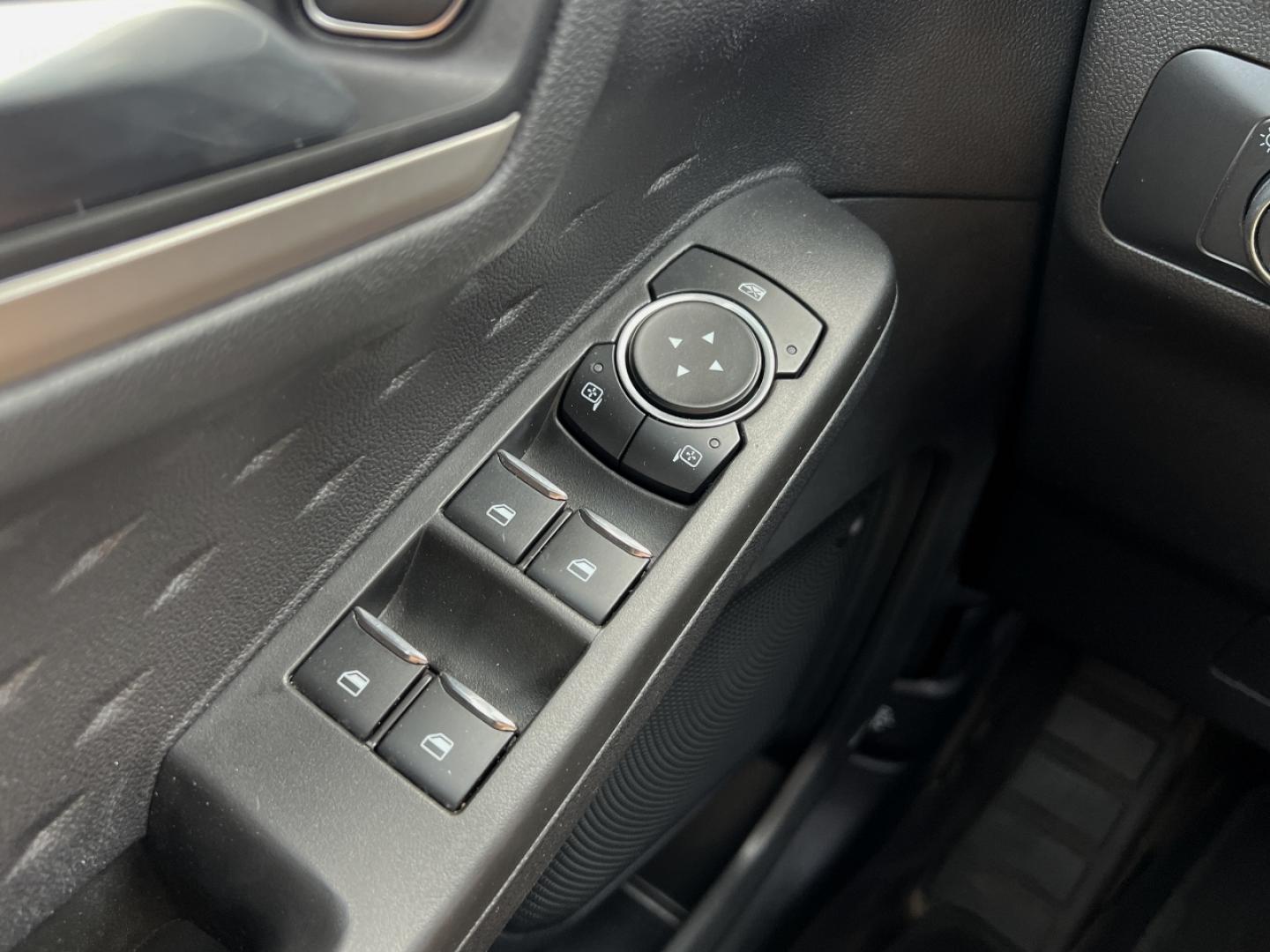 2020 RED /Gray Cloth Ford Escape SE (1FMCU0G65LU) with an 1.5L 3 Cyl. engine, Automatic transmission, located at 2990 Old Orchard Rd., Jackson, MO, 63755, 37.354214, -89.612106 - 2020 Ford Escape SE 1-Owner 105xxx miles Front Wheel Drive 1.5L 3 Cyl. Automatic Backup Camera Heated Seats Power Driver Seat Bluetooth Cruise Power Windows/Locks/Mirrors We have financing available and we accept trades! Fill out a credit application on our website or come by today! If - Photo#27