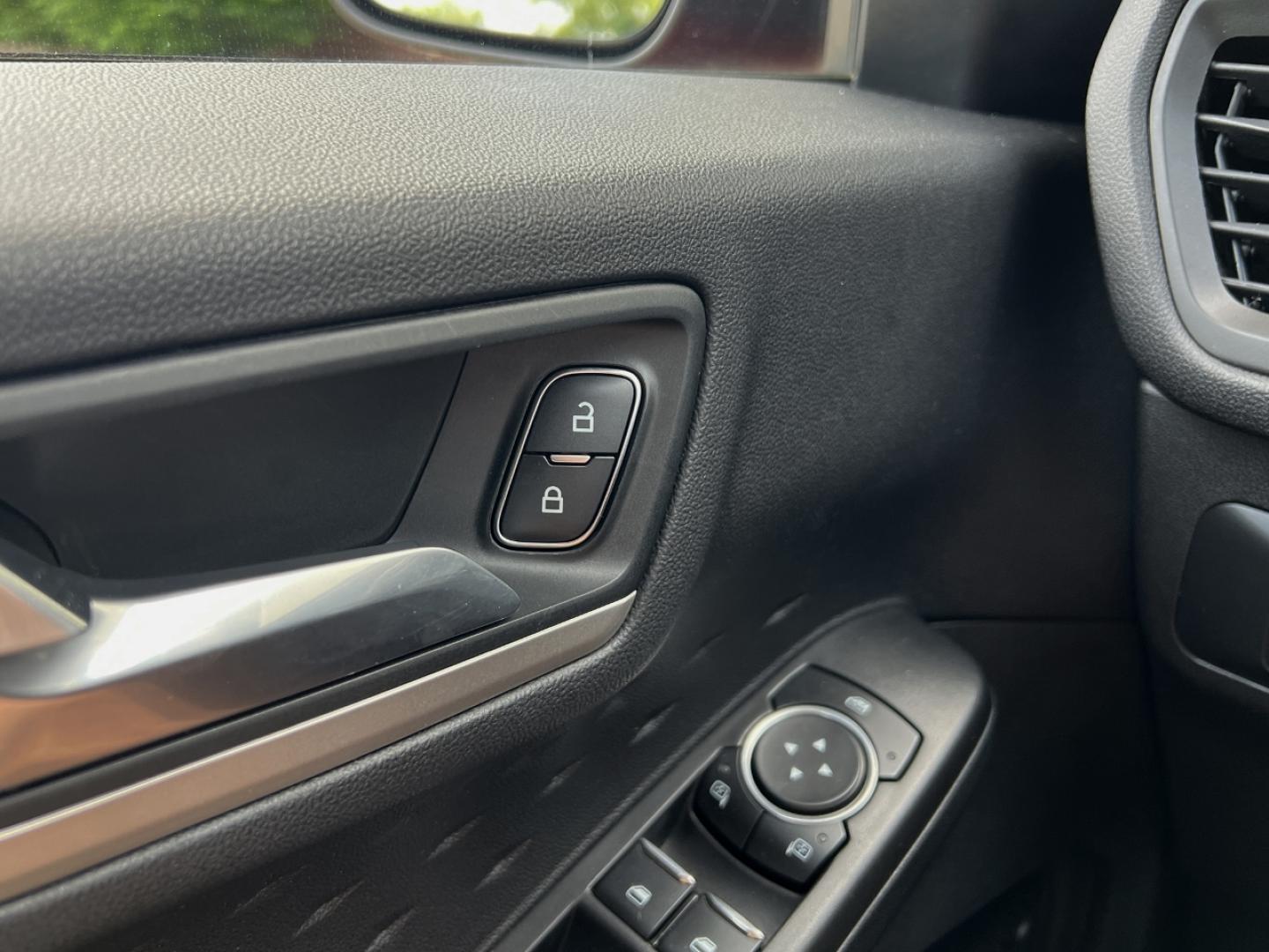 2020 RED /Gray Cloth Ford Escape SE (1FMCU0G65LU) with an 1.5L 3 Cyl. engine, Automatic transmission, located at 2990 Old Orchard Rd., Jackson, MO, 63755, 37.354214, -89.612106 - 2020 Ford Escape SE 1-Owner 105xxx miles Front Wheel Drive 1.5L 3 Cyl. Automatic Backup Camera Heated Seats Power Driver Seat Bluetooth Cruise Power Windows/Locks/Mirrors We have financing available and we accept trades! Fill out a credit application on our website or come by today! If - Photo#28