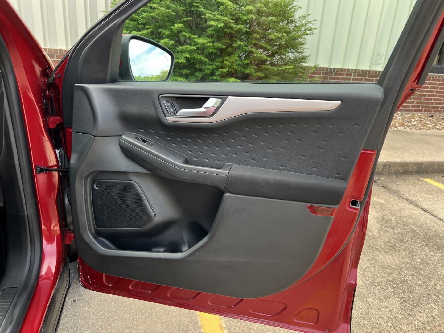 2020 RED /Gray Cloth Ford Escape SE (1FMCU0G65LU) with an 1.5L 3 Cyl. engine, Automatic transmission, located at 2990 Old Orchard Rd., Jackson, MO, 63755, 37.354214, -89.612106 - 2020 Ford Escape SE 1-Owner 105xxx miles Front Wheel Drive 1.5L 3 Cyl. Automatic Backup Camera Heated Seats Power Driver Seat Bluetooth Cruise Power Windows/Locks/Mirrors We have financing available and we accept trades! Fill out a credit application on our website or come by today! If - Photo#14