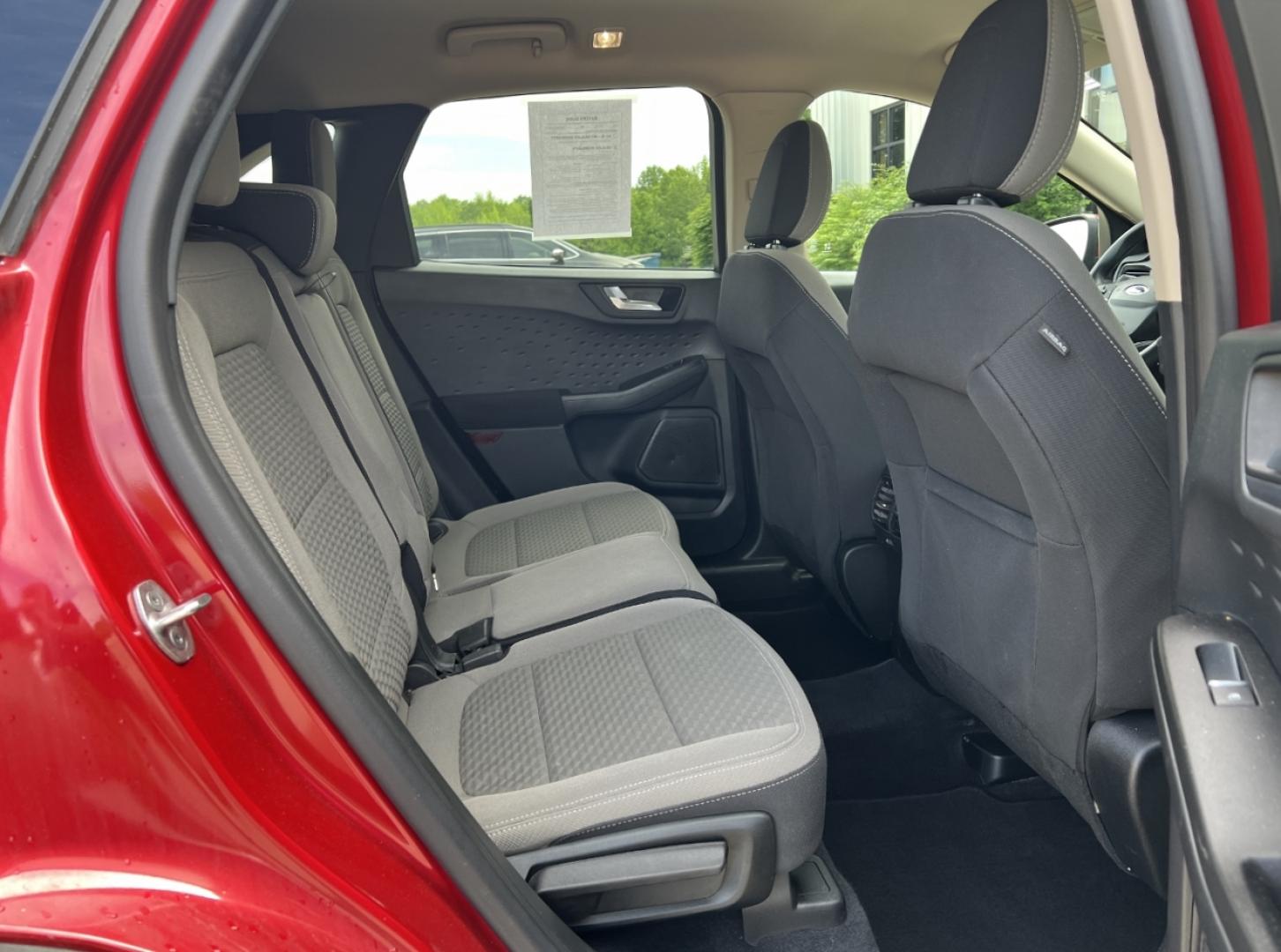 2020 RED /Gray Cloth Ford Escape SE (1FMCU0G65LU) with an 1.5L 3 Cyl. engine, Automatic transmission, located at 2990 Old Orchard Rd., Jackson, MO, 63755, 37.354214, -89.612106 - 2020 Ford Escape SE 1-Owner 105xxx miles Front Wheel Drive 1.5L 3 Cyl. Automatic Backup Camera Heated Seats Power Driver Seat Bluetooth Cruise Power Windows/Locks/Mirrors We have financing available and we accept trades! Fill out a credit application on our website or come by today! If - Photo#17