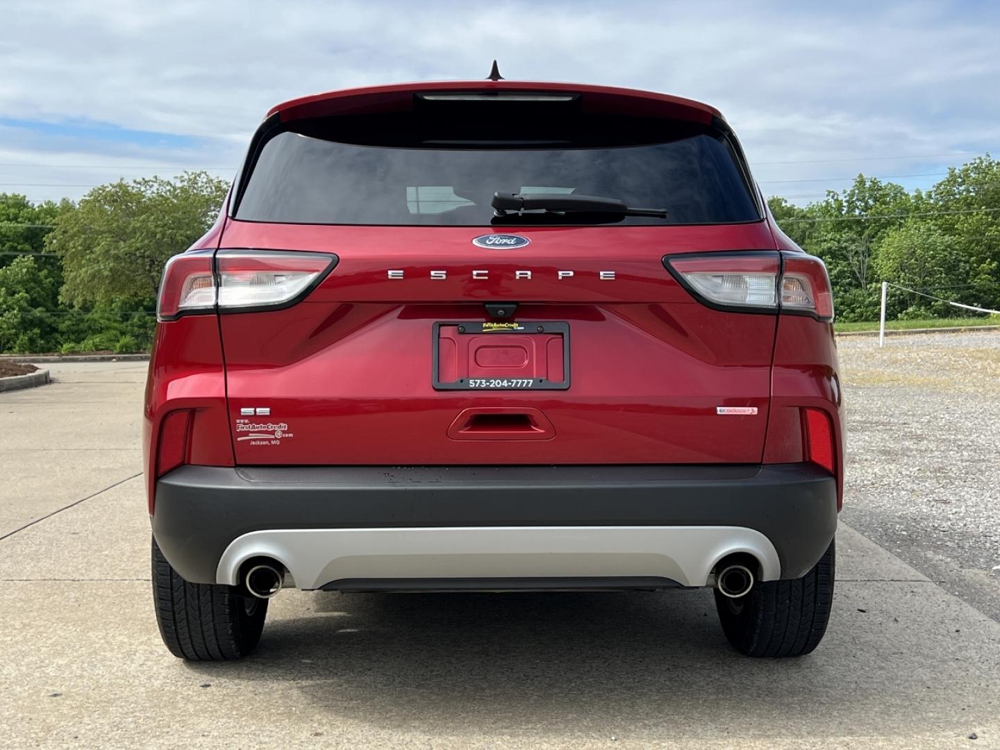 2020 RED /Gray Cloth Ford Escape SE (1FMCU0G65LU) with an 1.5L 3 Cyl. engine, Automatic transmission, located at 2990 Old Orchard Rd., Jackson, MO, 63755, 37.354214, -89.612106 - 2020 Ford Escape SE 1-Owner 105xxx miles Front Wheel Drive 1.5L 3 Cyl. Automatic Backup Camera Heated Seats Power Driver Seat Bluetooth Cruise Power Windows/Locks/Mirrors We have financing available and we accept trades! Fill out a credit application on our website or come by today! If - Photo#10