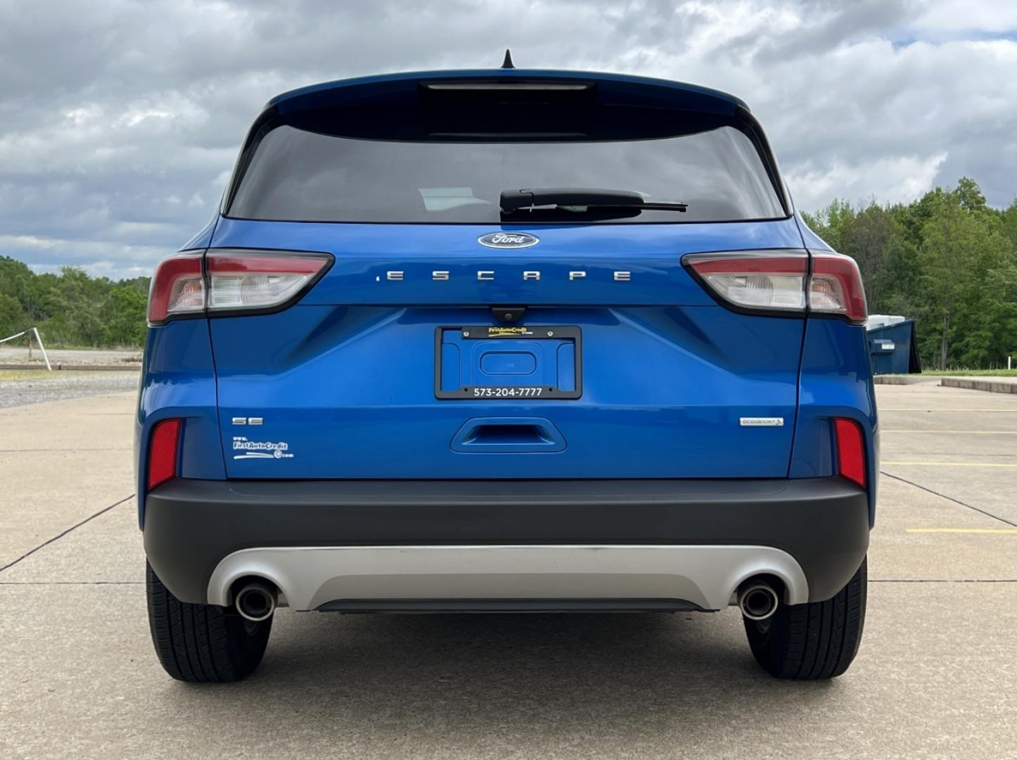 2020 BLUE /Gray Cloth Ford Escape SE (1FMCU0G64LU) with an 1.5L 3 Cyl. engine, Automatic transmission, located at 2990 Old Orchard Rd., Jackson, MO, 63755, 37.354214, -89.612106 - 2020 Ford Escape SE 1-Owner 105xxx miles Front Wheel Drive 1.5L 3 Cyl. Automatic New Tires Backup Camera Power Driver Seat Heated Seats Bluetooth Cruise Power Windows/Locks/Mirrors We have financing available and we accept trades! Fill out a credit application on our website or come by - Photo#10