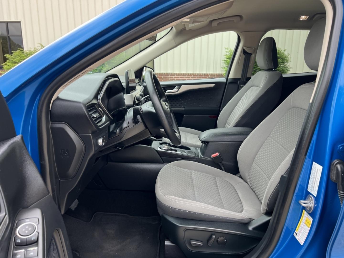 2020 BLUE /Gray Cloth Ford Escape SE (1FMCU0G64LU) with an 1.5L 3 Cyl. engine, Automatic transmission, located at 2990 Old Orchard Rd., Jackson, MO, 63755, 37.354214, -89.612106 - 2020 Ford Escape SE 1-Owner 105xxx miles Front Wheel Drive 1.5L 3 Cyl. Automatic New Tires Backup Camera Power Driver Seat Heated Seats Bluetooth Cruise Power Windows/Locks/Mirrors We have financing available and we accept trades! Fill out a credit application on our website or come by - Photo#13