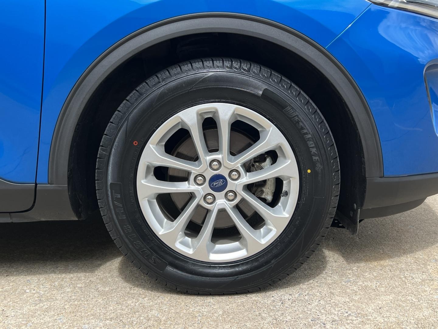 2020 BLUE /Gray Cloth Ford Escape SE (1FMCU0G64LU) with an 1.5L 3 Cyl. engine, Automatic transmission, located at 2990 Old Orchard Rd., Jackson, MO, 63755, 37.354214, -89.612106 - 2020 Ford Escape SE 1-Owner 105xxx miles Front Wheel Drive 1.5L 3 Cyl. Automatic New Tires Backup Camera Power Driver Seat Heated Seats Bluetooth Cruise Power Windows/Locks/Mirrors We have financing available and we accept trades! Fill out a credit application on our website or come by - Photo#36