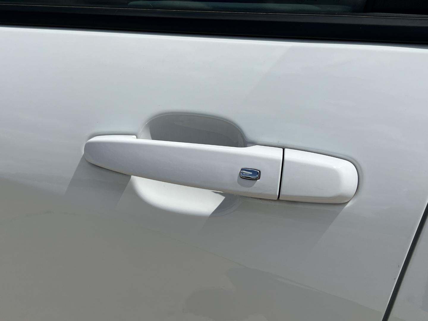 2021 WHITE /Gray Cloth Chevrolet Equinox LS 2WD (3GNAXHEVXMS) with an 1.5L 4 Cyl. Turbo engine, Automatic transmission, located at 2990 Old Orchard Rd., Jackson, MO, 63755, 37.354214, -89.612106 - 2021 Chevrolet Equinox LS 1-Owner 131xxx miles Front Wheel Drive 1.5L 4 Cyl. Automatic Backup Camera Power Driver Seat Bluetooth Cruise Power Windows/Locks/Mirrors We have financing available and we accept trades! Fill out a credit application on our website or come by today! If you have - Photo#31