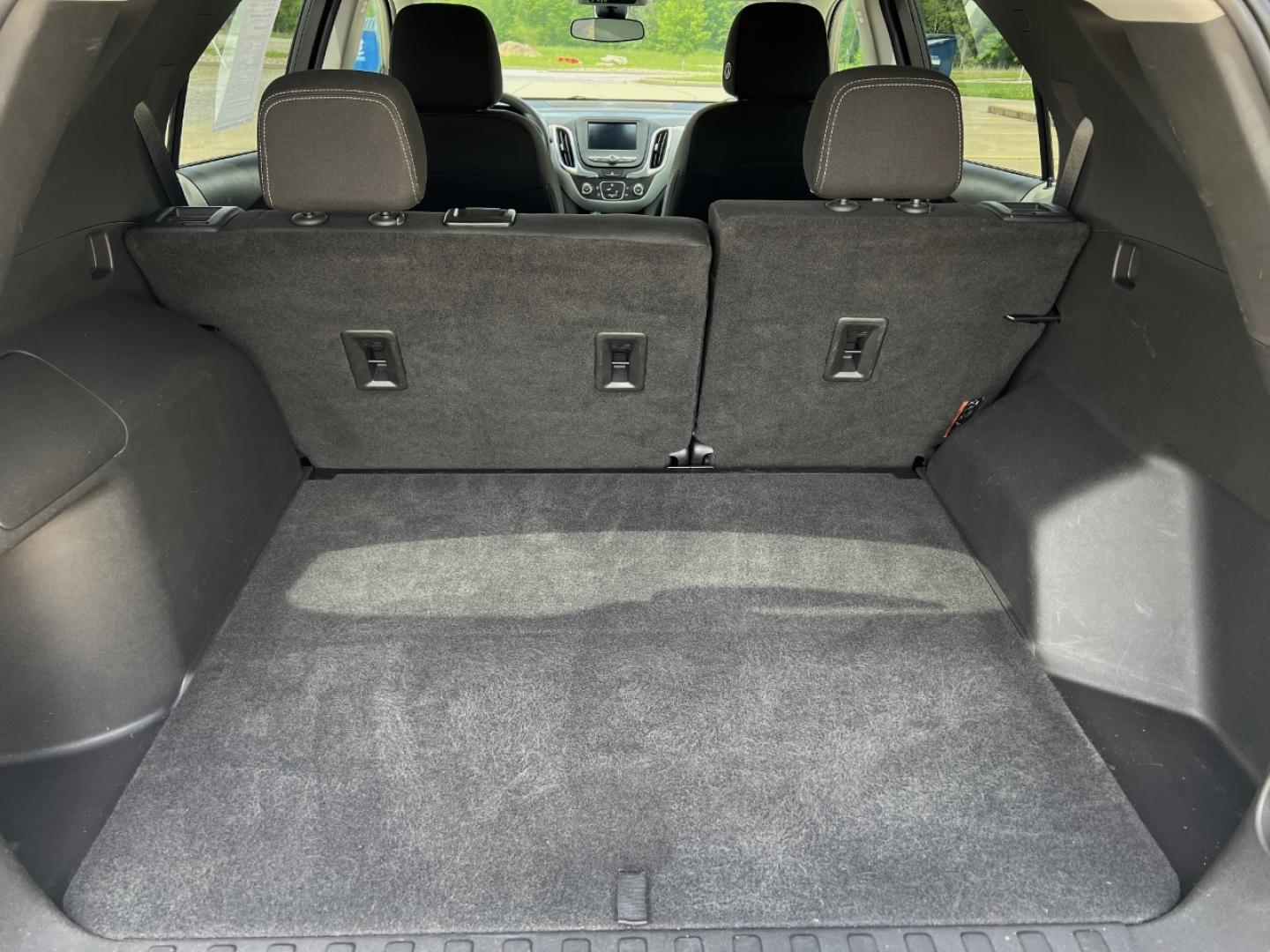 2021 WHITE /Gray Cloth Chevrolet Equinox LS 2WD (3GNAXHEVXMS) with an 1.5L 4 Cyl. Turbo engine, Automatic transmission, located at 2990 Old Orchard Rd., Jackson, MO, 63755, 37.354214, -89.612106 - 2021 Chevrolet Equinox LS 1-Owner 131xxx miles Front Wheel Drive 1.5L 4 Cyl. Automatic Backup Camera Power Driver Seat Bluetooth Cruise Power Windows/Locks/Mirrors We have financing available and we accept trades! Fill out a credit application on our website or come by today! If you have - Photo#18