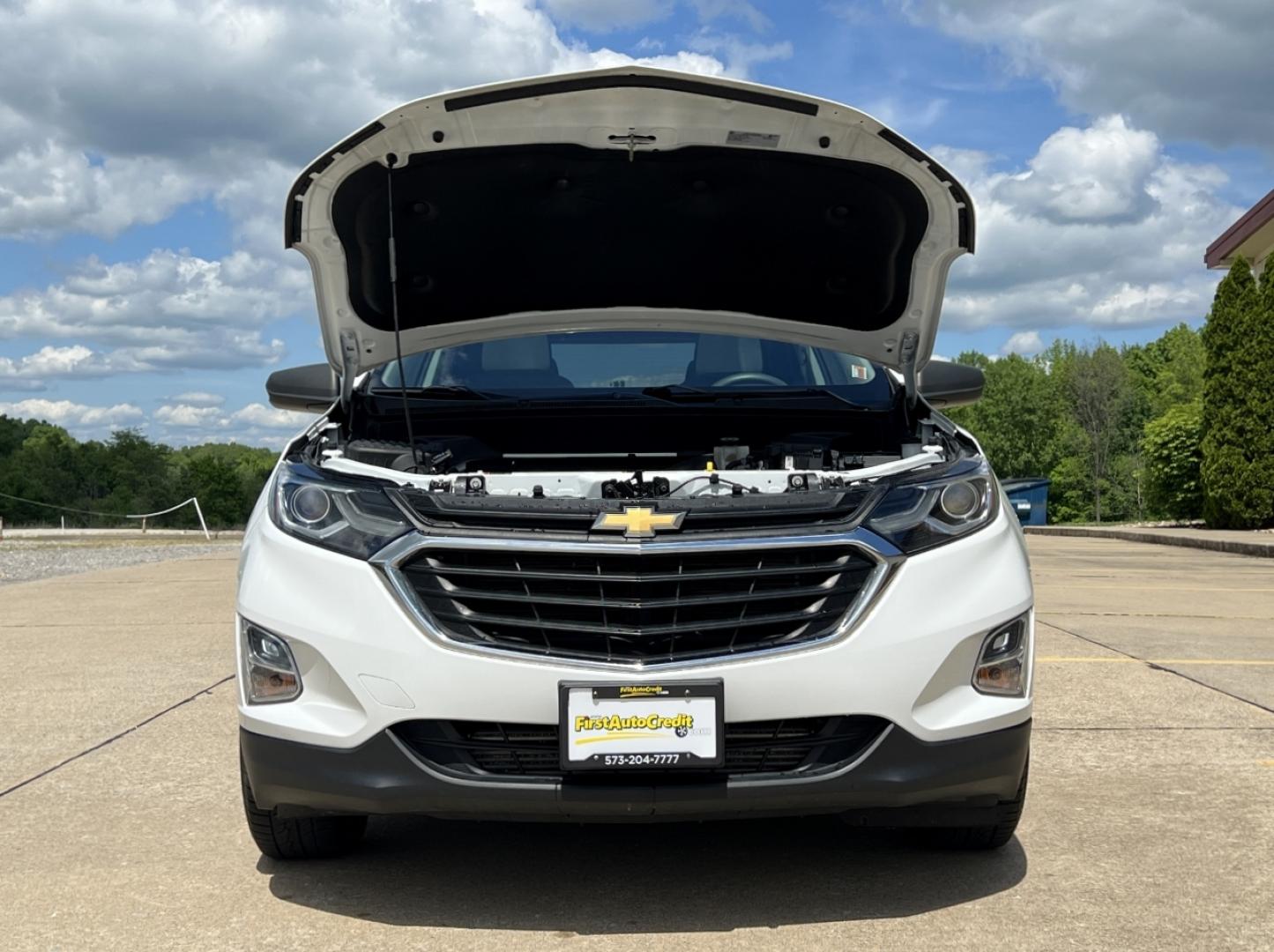 2021 WHITE /Gray Cloth Chevrolet Equinox LS 2WD (3GNAXHEVXMS) with an 1.5L 4 Cyl. Turbo engine, Automatic transmission, located at 2990 Old Orchard Rd., Jackson, MO, 63755, 37.354214, -89.612106 - 2021 Chevrolet Equinox LS 1-Owner 131xxx miles Front Wheel Drive 1.5L 4 Cyl. Automatic Backup Camera Power Driver Seat Bluetooth Cruise Power Windows/Locks/Mirrors We have financing available and we accept trades! Fill out a credit application on our website or come by today! If you have - Photo#32