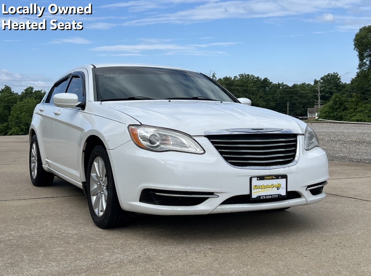 photo of 2013 Chrysler 200 Touring