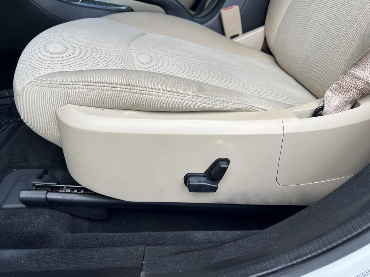 2013 WHITE /Tan Cloth Chrysler 200 Touring (1C3CCBBB2DN) with an 2.4L 4 Cyl. engine, Automatic transmission, located at 2990 Old Orchard Rd., Jackson, MO, 63755, 37.354214, -89.612106 - 2013 Chrysler 200 Touring 102xxx miles Front Wheel Drive 2.4L 4 Cyl. Automatic Power Driver Seat Heated Seats Cruise Remote Start Power Windows/Locks/Mirrors We have financing available and we accept trades! Fill out a credit application on our website or come by today! If you have any qu - Photo#3